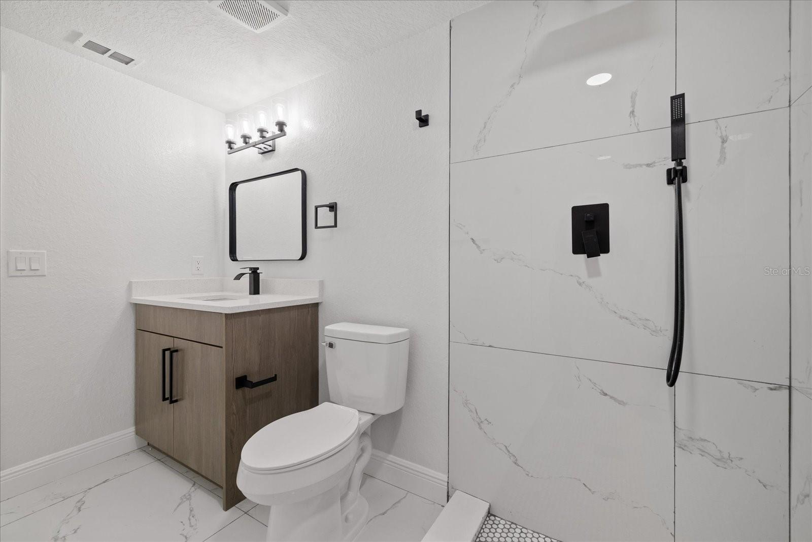 11002 RIVERVIEW DR — photo 42