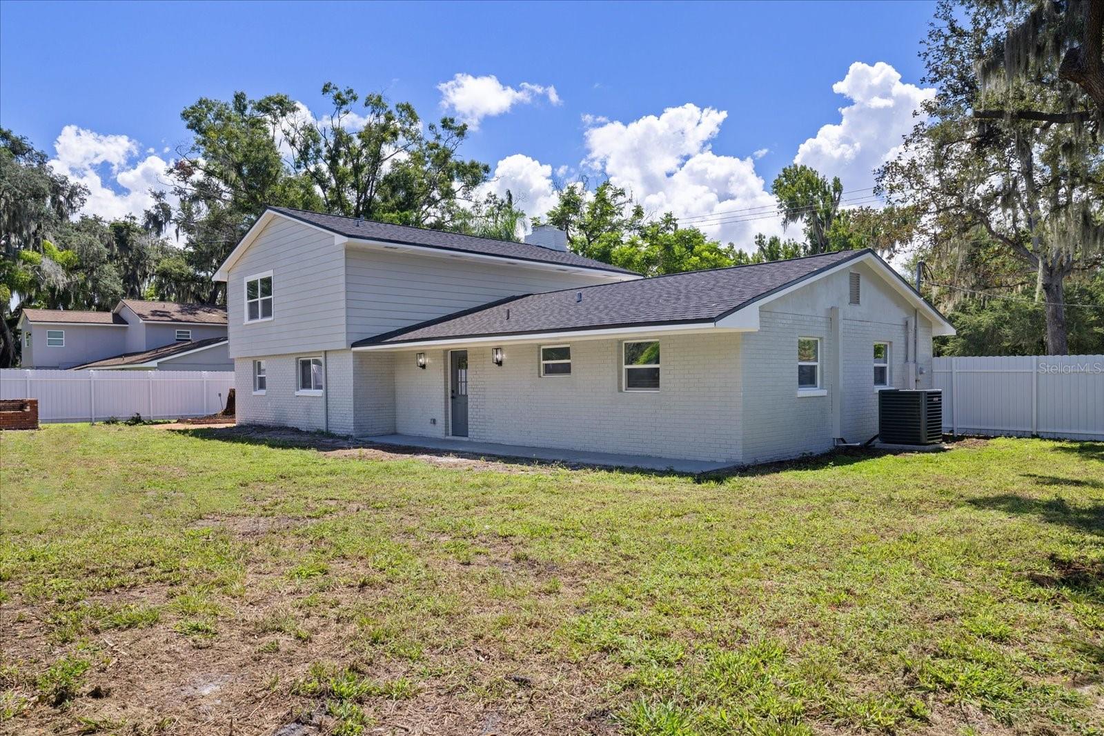 11002 RIVERVIEW DR — photo 45