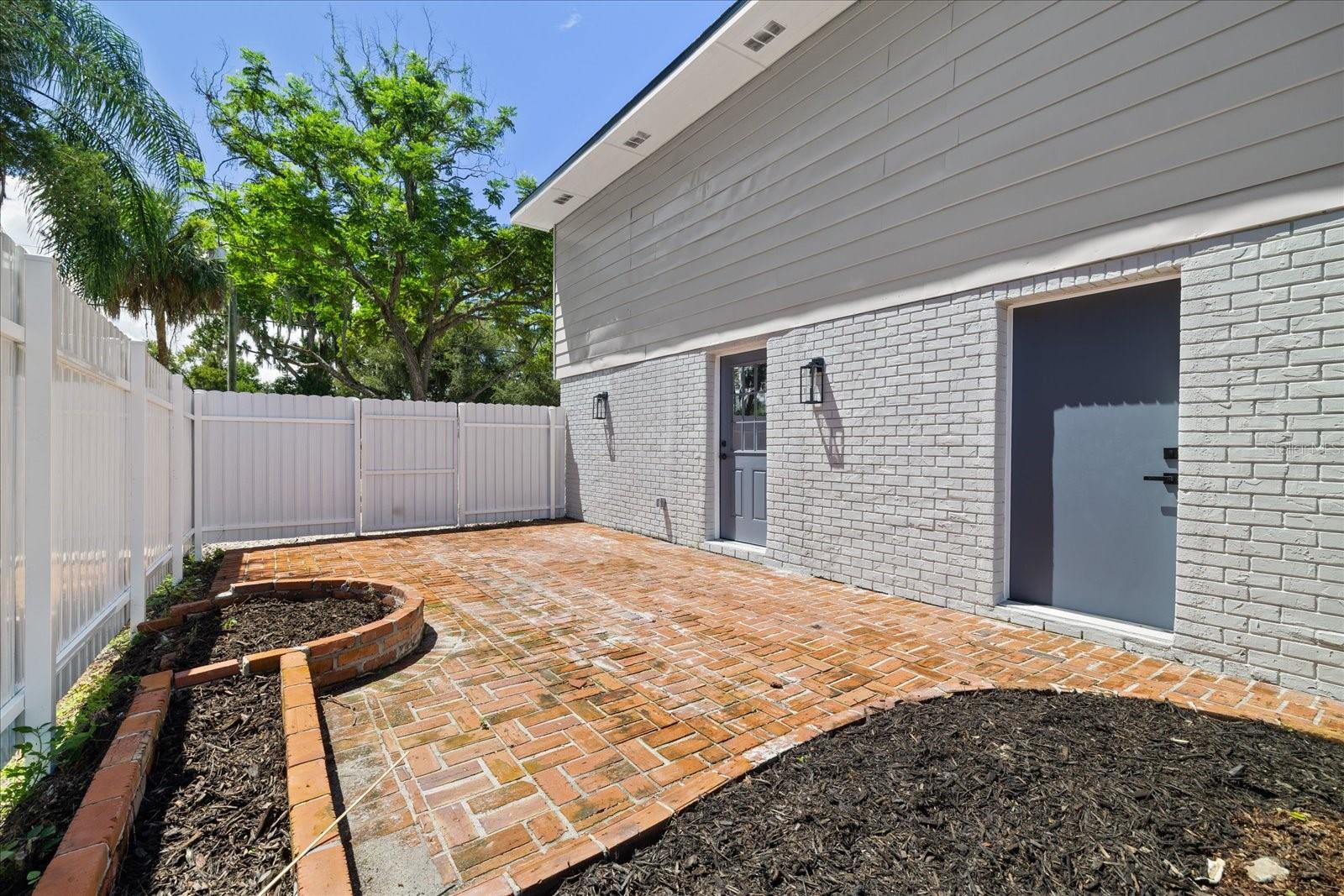 11002 RIVERVIEW DR — photo 6