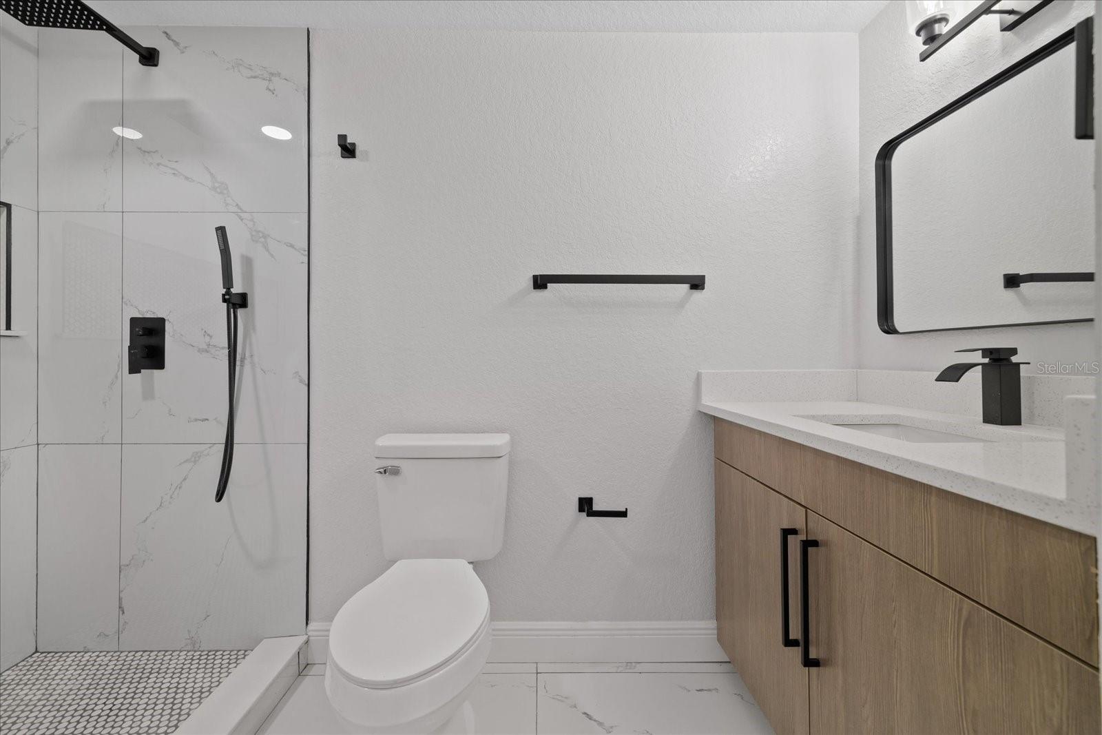 11002 RIVERVIEW DR — photo 27