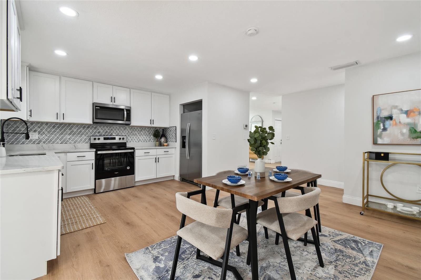 1639 SUMMIT WAY — photo 13