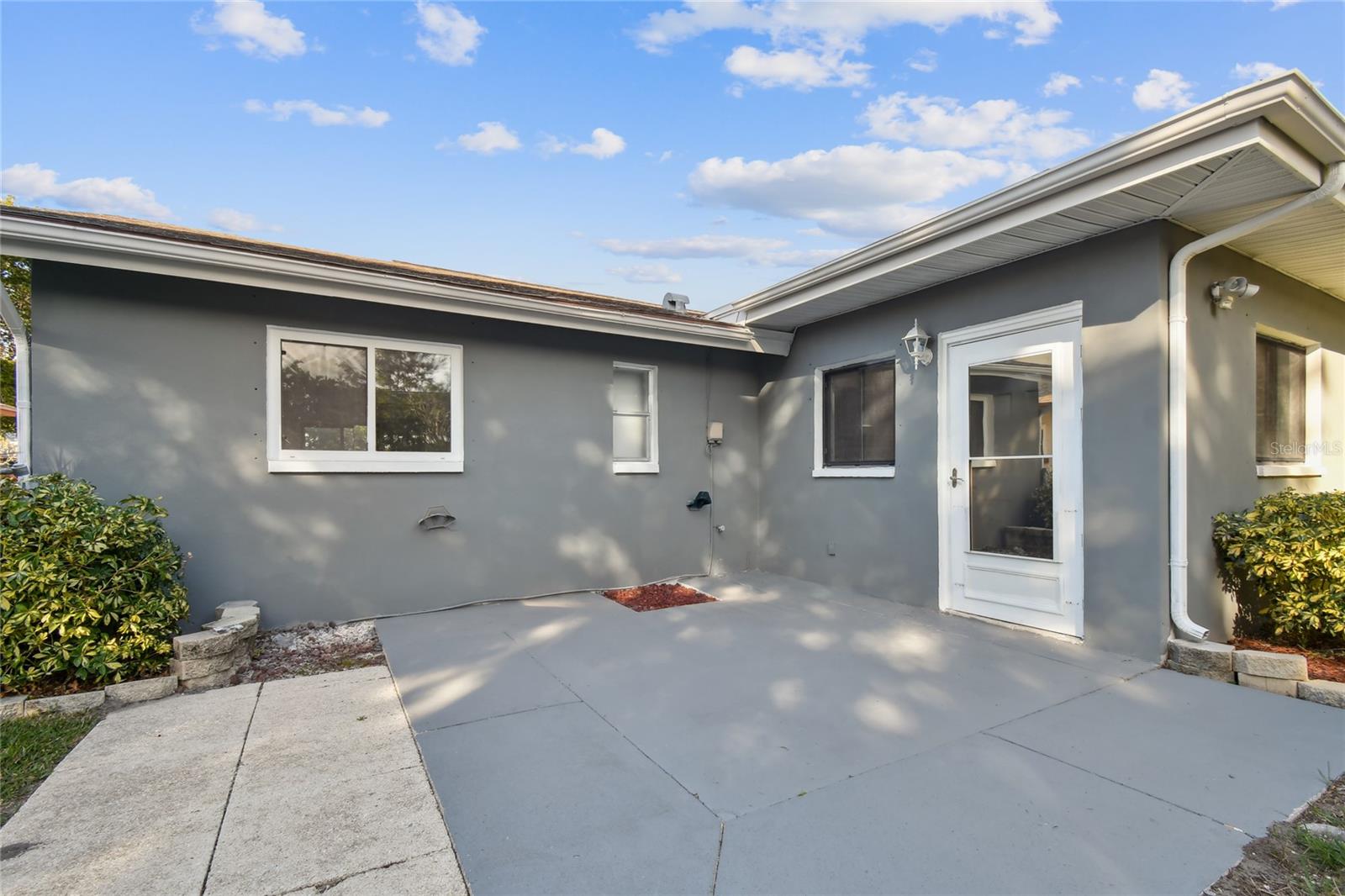 1639 SUMMIT WAY — photo 28