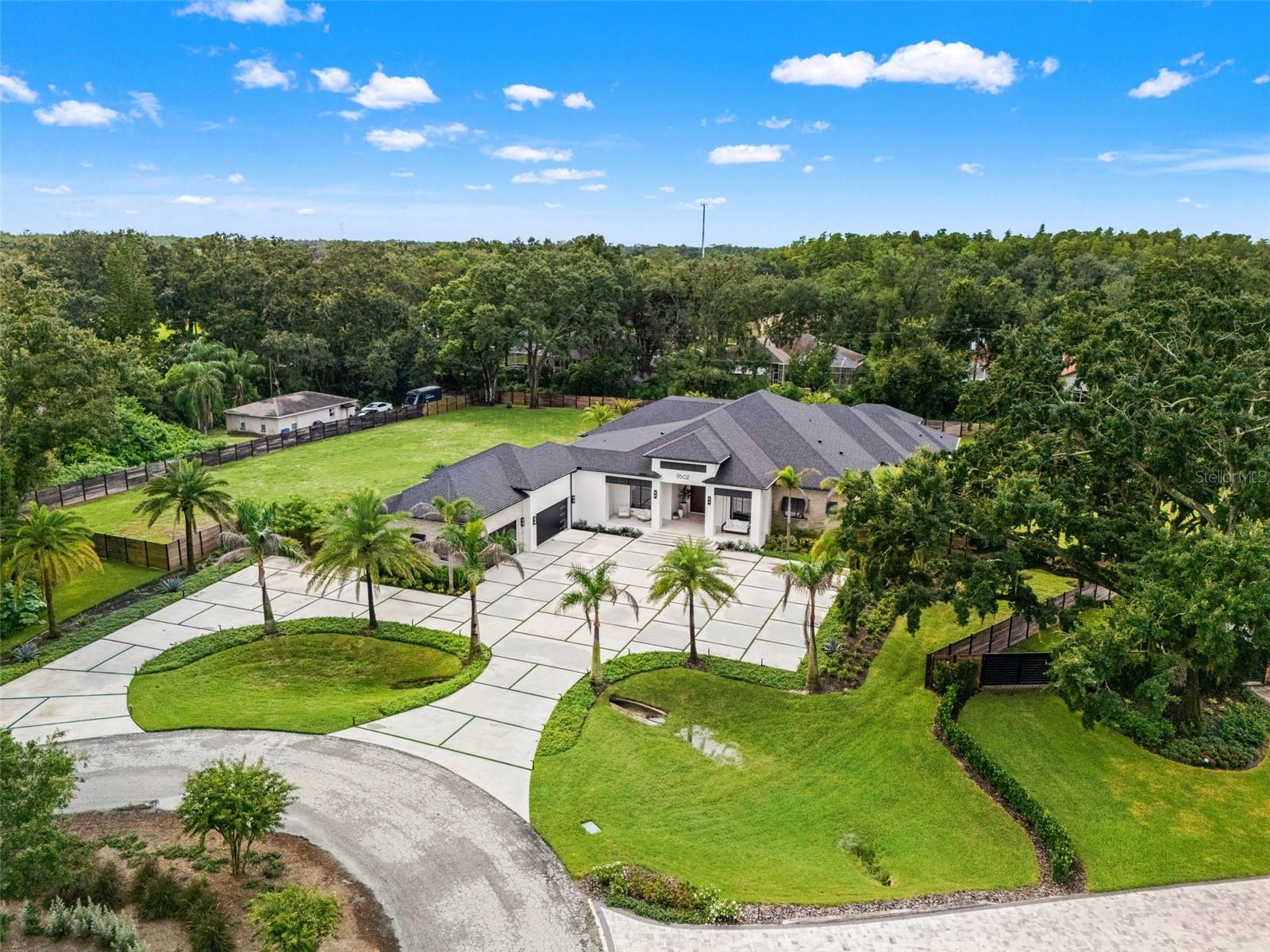 17602 GRANDE ESTATES PL — photo 80
