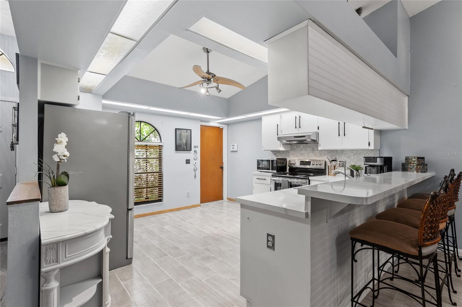 3753 MERIDEAN PL — photo 11