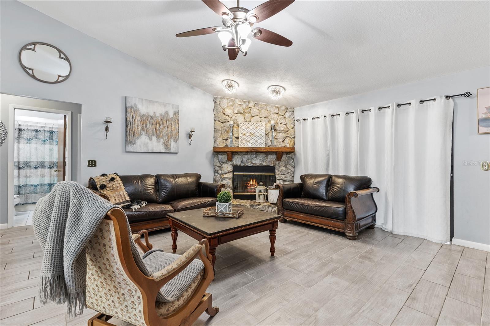 3753 MERIDEAN PL — photo 9