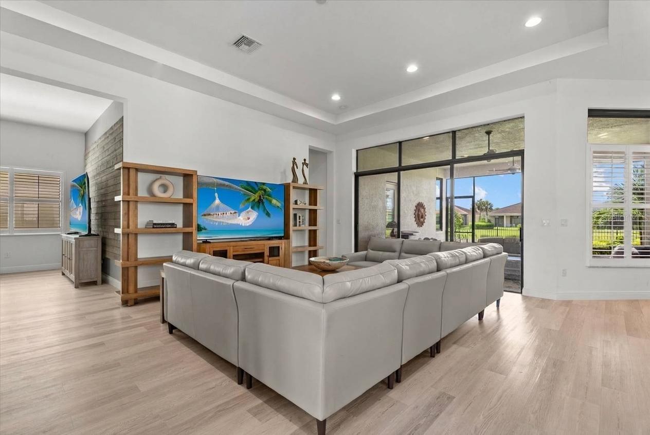4823 PASTEL CT — photo 8