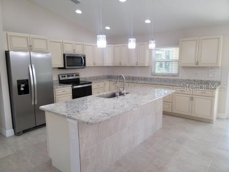 3964 LOVERING AVE — photo 3