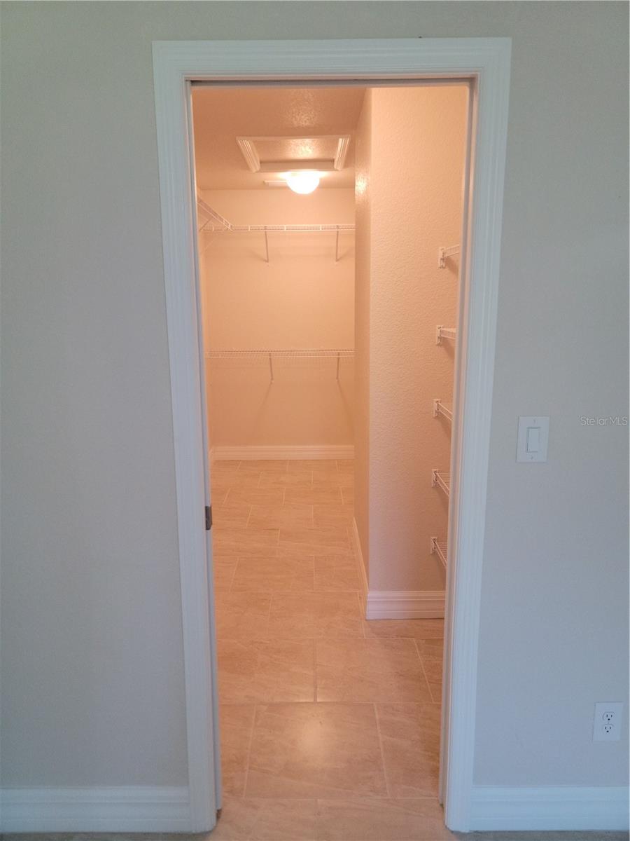 3964 LOVERING AVE — photo 5