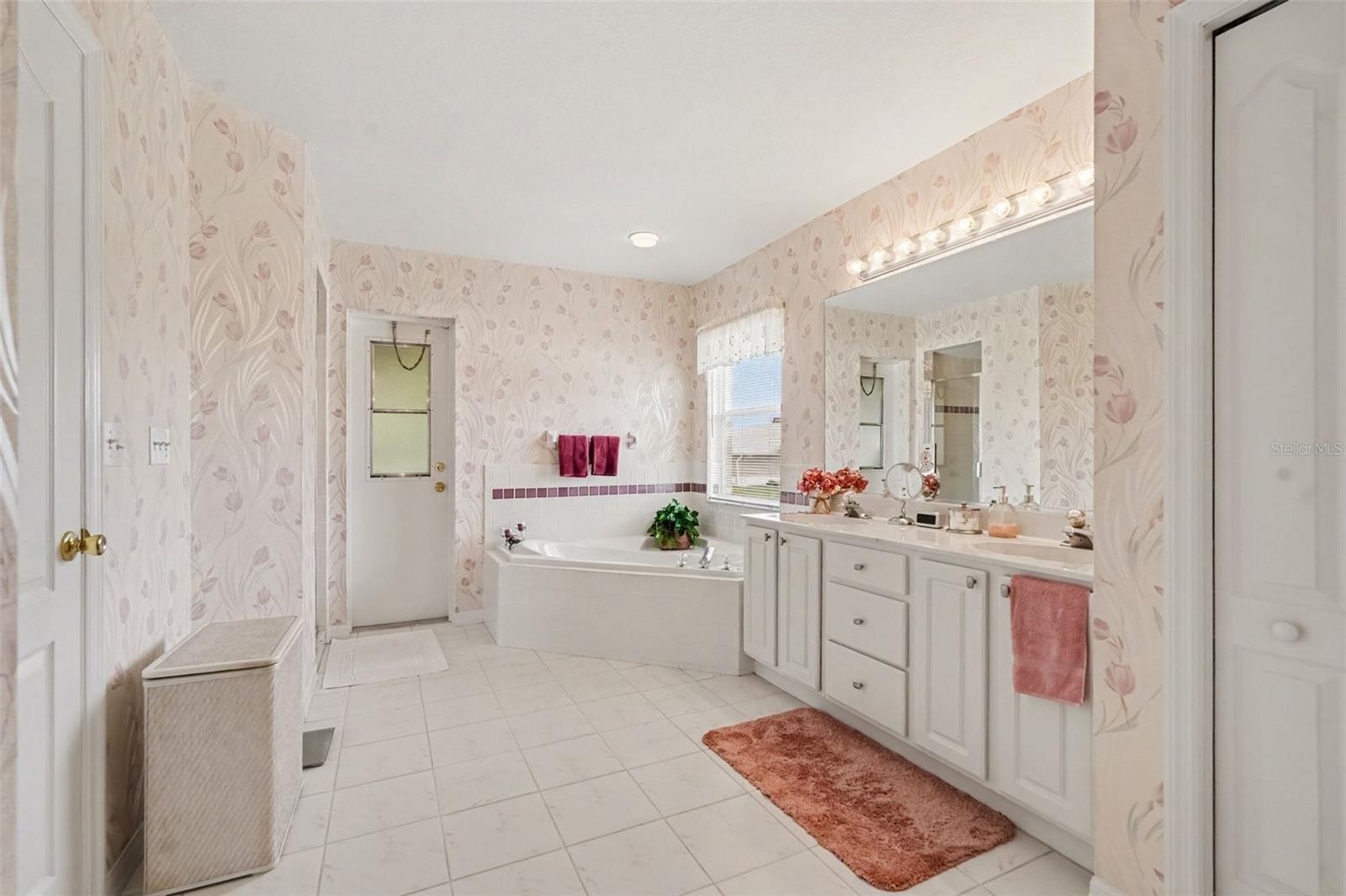 11000 TWOSOME DR — photo 22