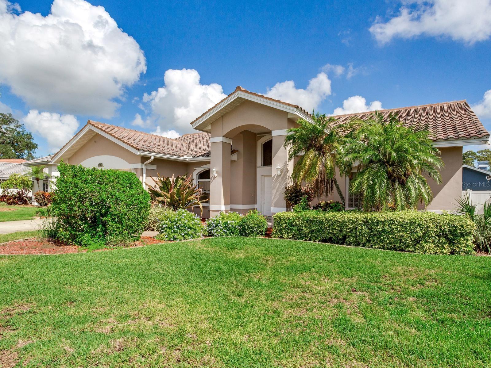 11581 SHELLY CIR — photo 4