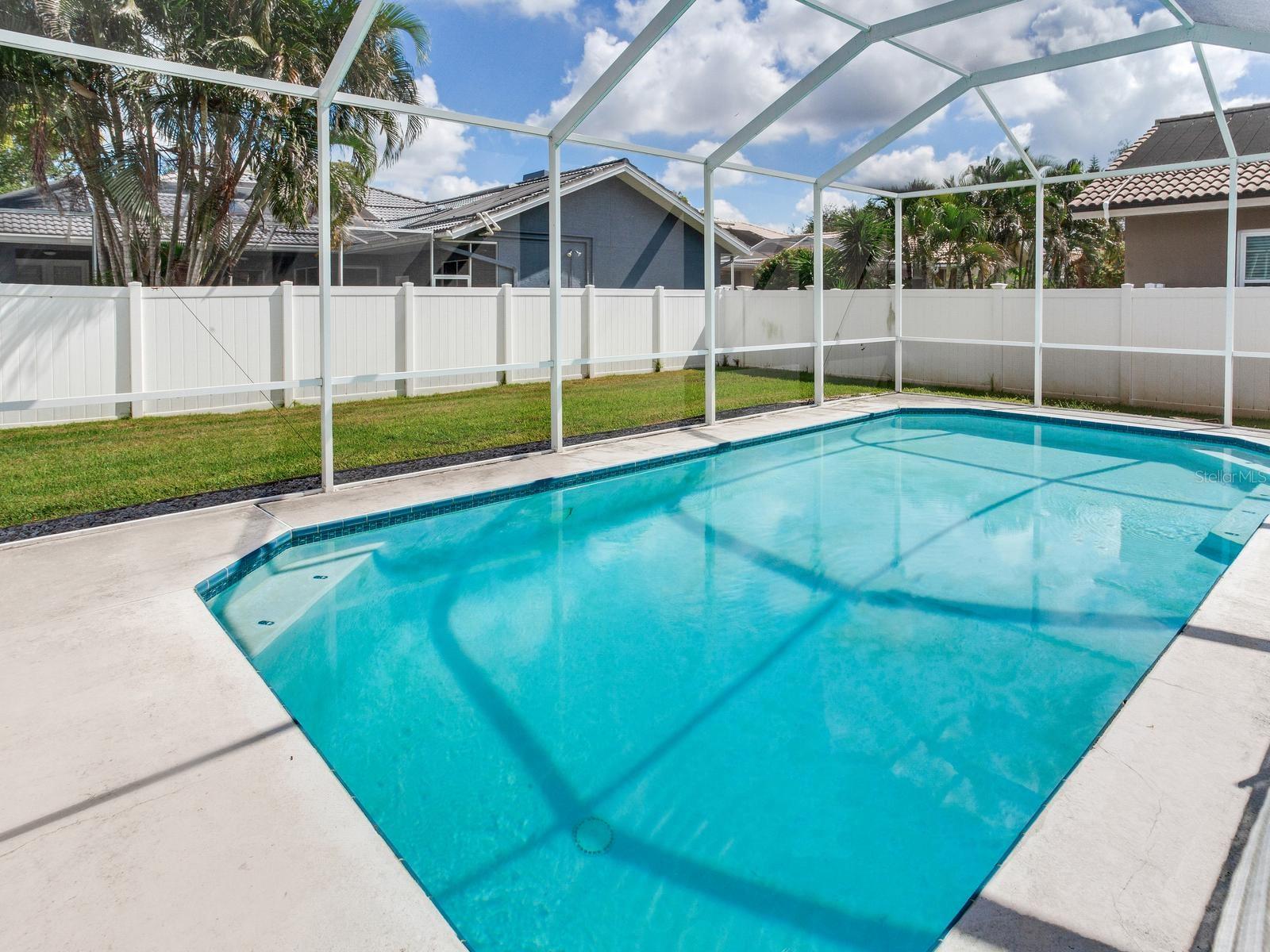 11581 SHELLY CIR — photo 39