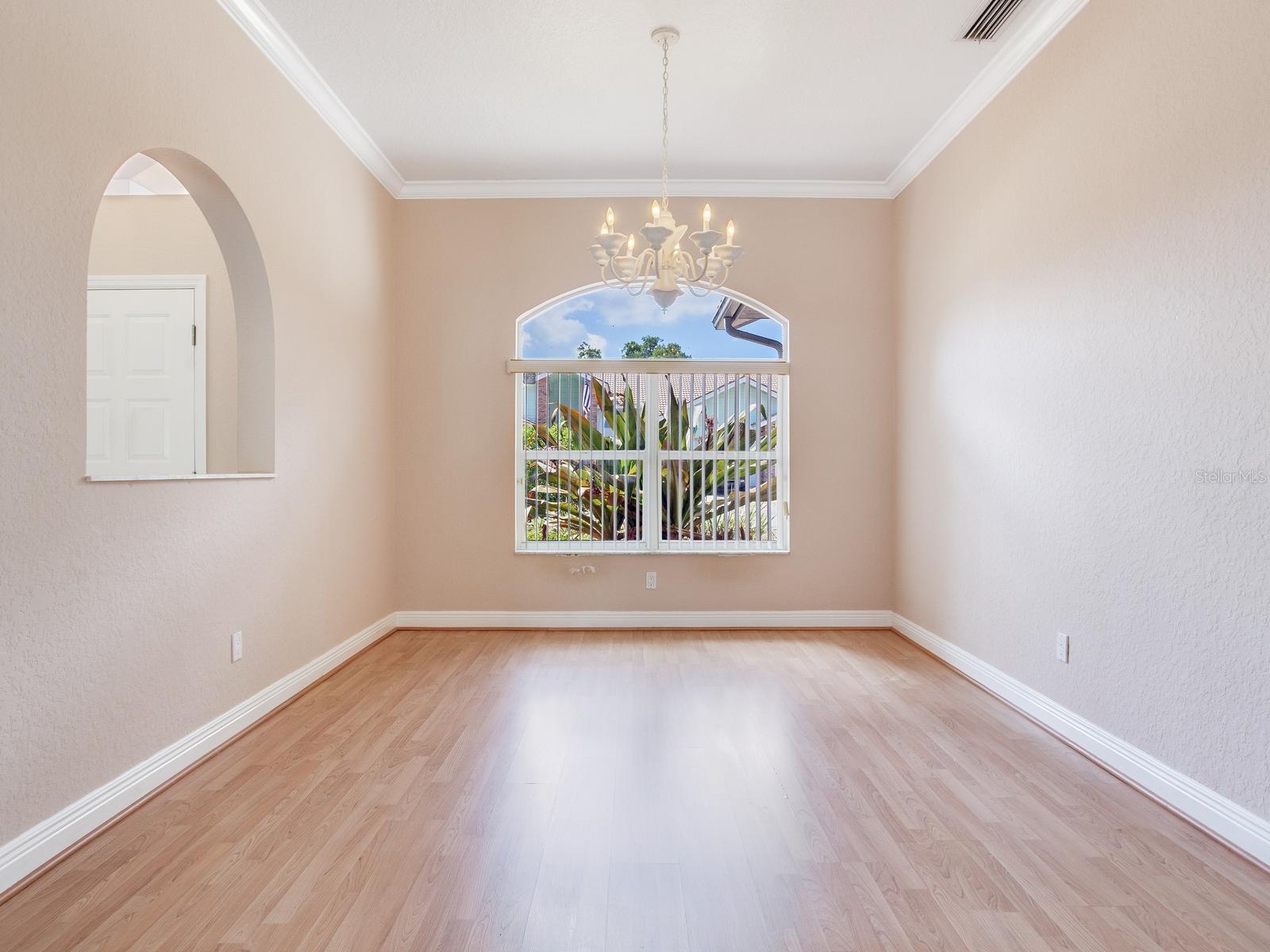 11581 SHELLY CIR — photo 12