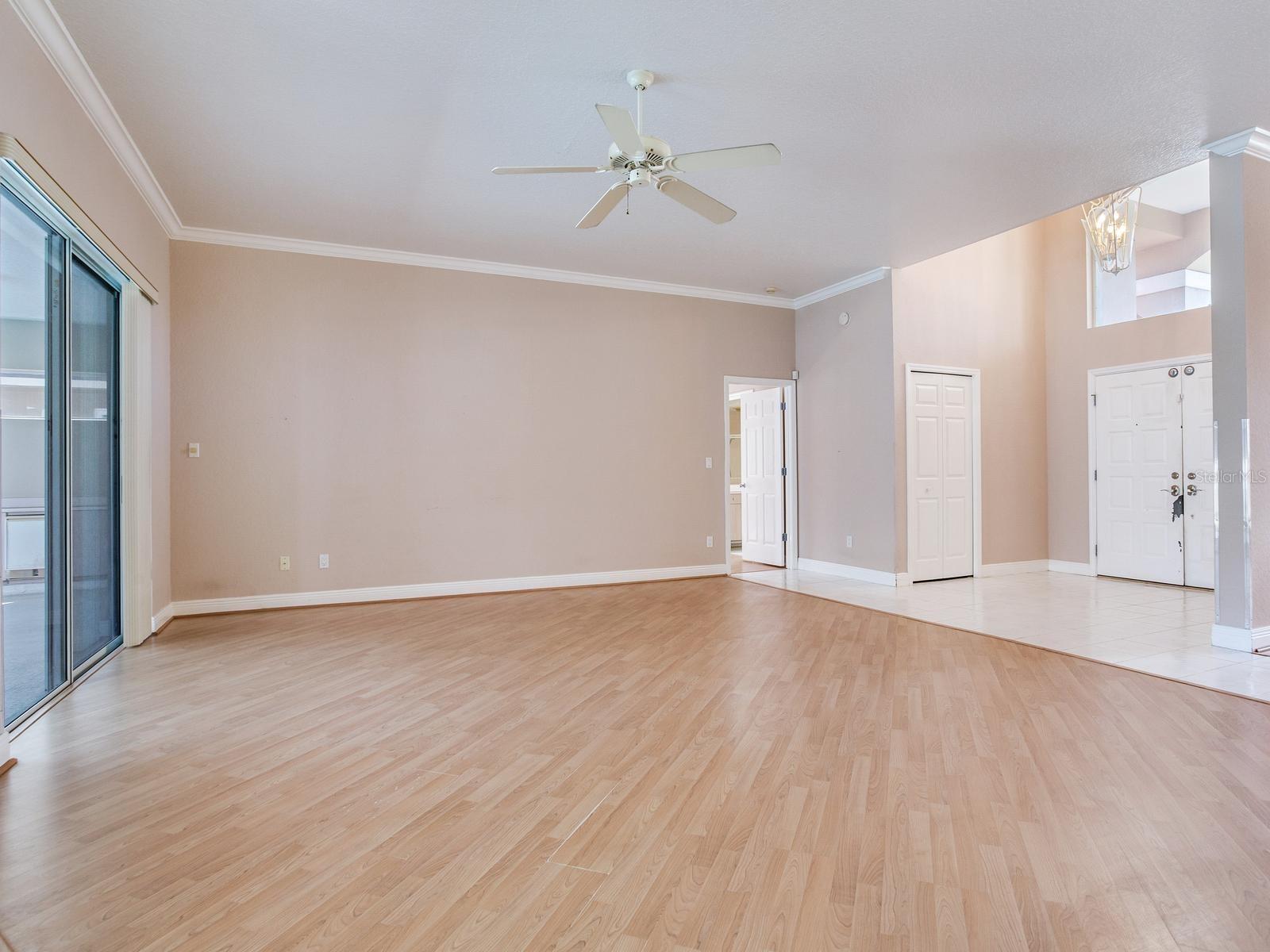 11581 SHELLY CIR — photo 10