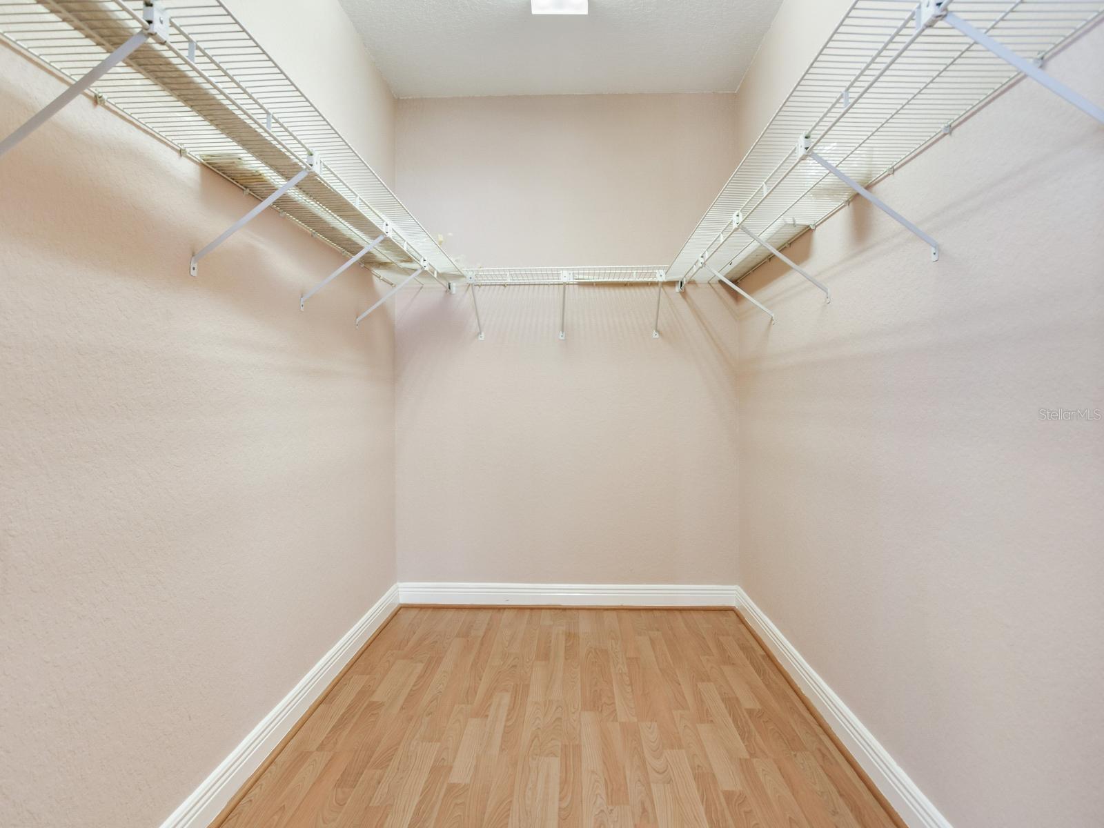11581 SHELLY CIR — photo 34