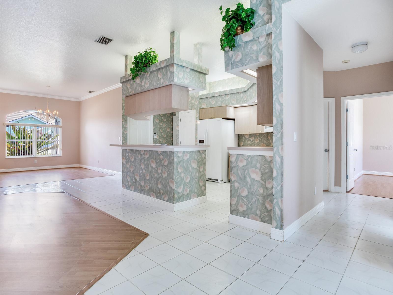 11581 SHELLY CIR — photo 19