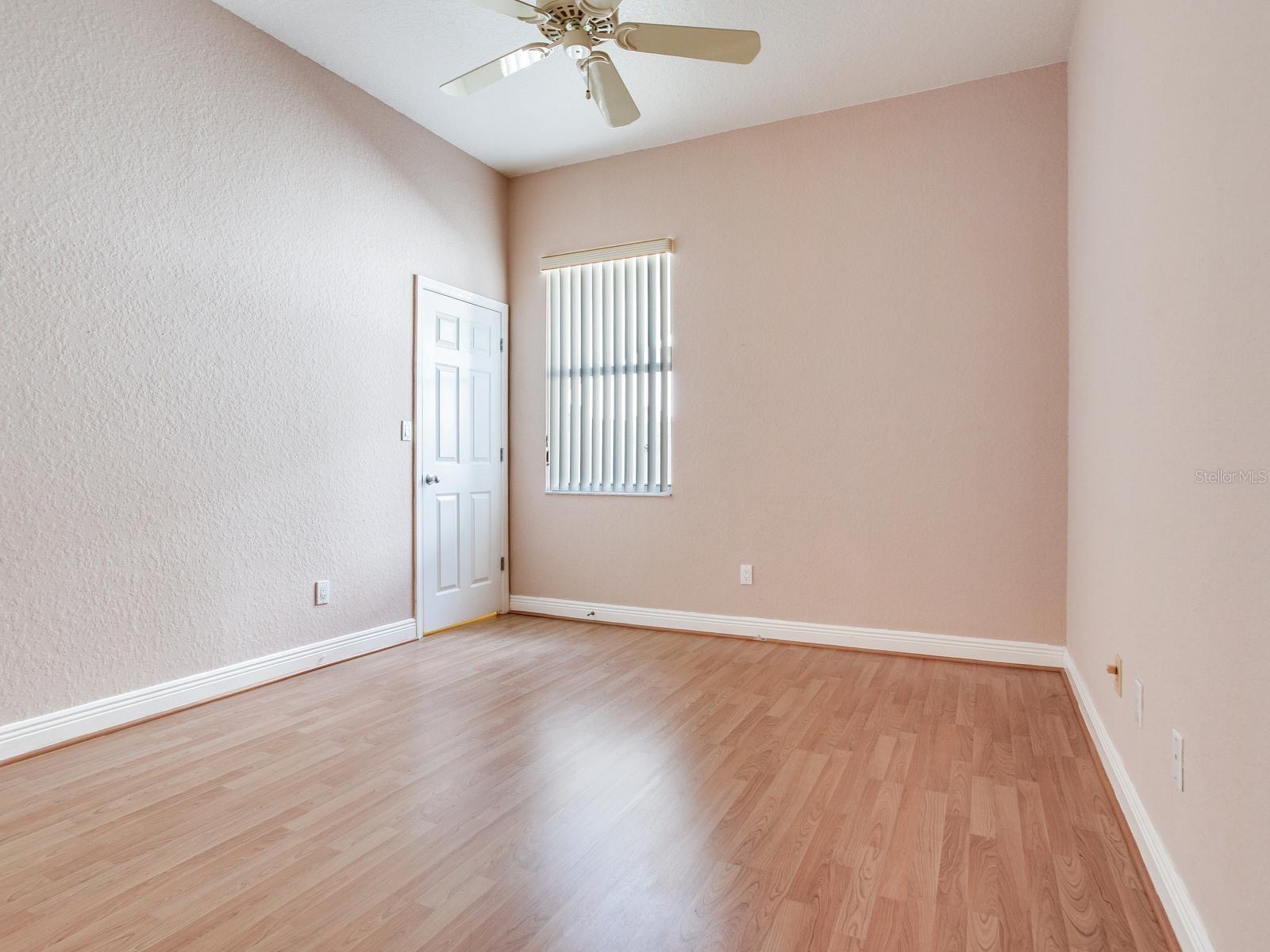 11581 SHELLY CIR — photo 25