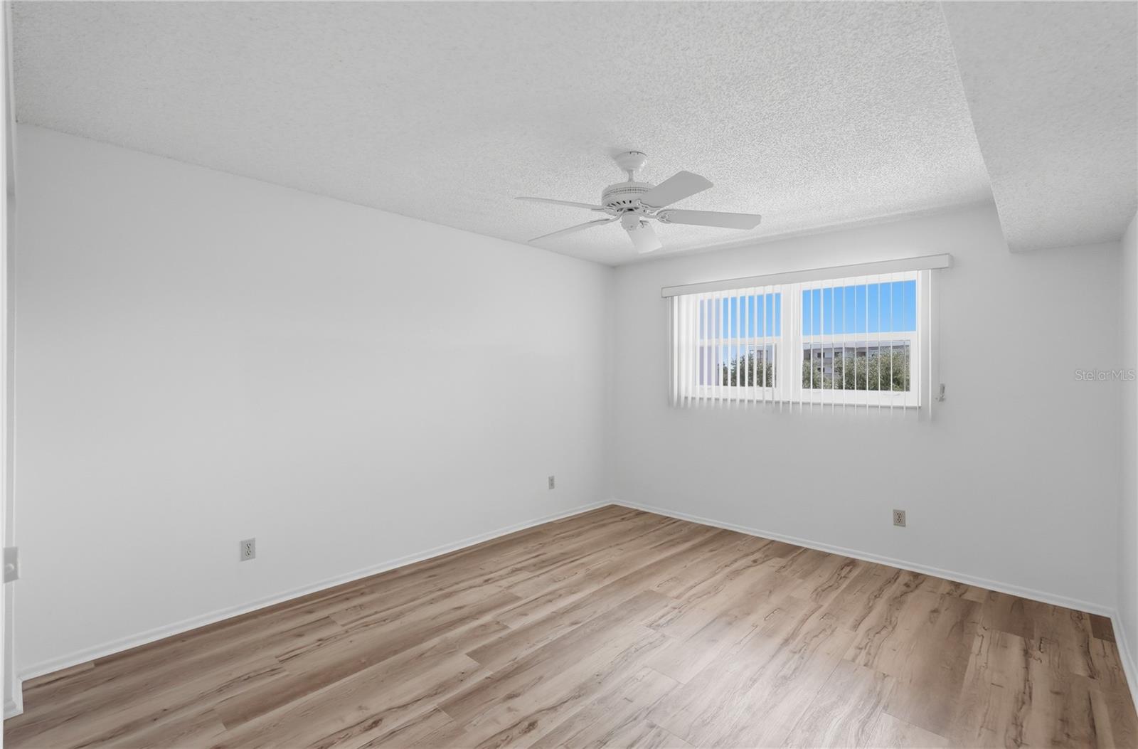 8174 TERRACE GARDEN DR N #507 — photo 25