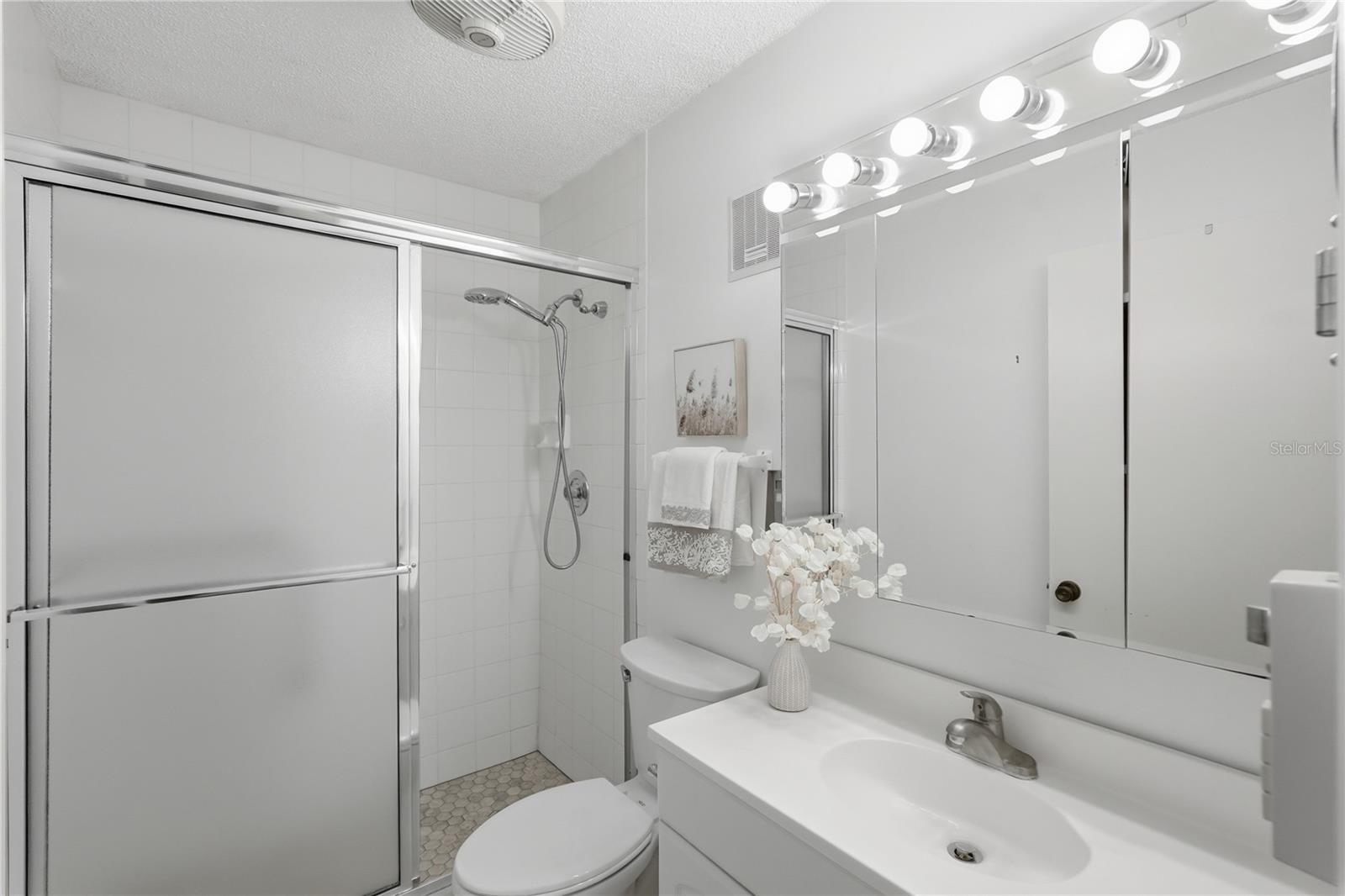 8174 TERRACE GARDEN DR N #507 — photo 24