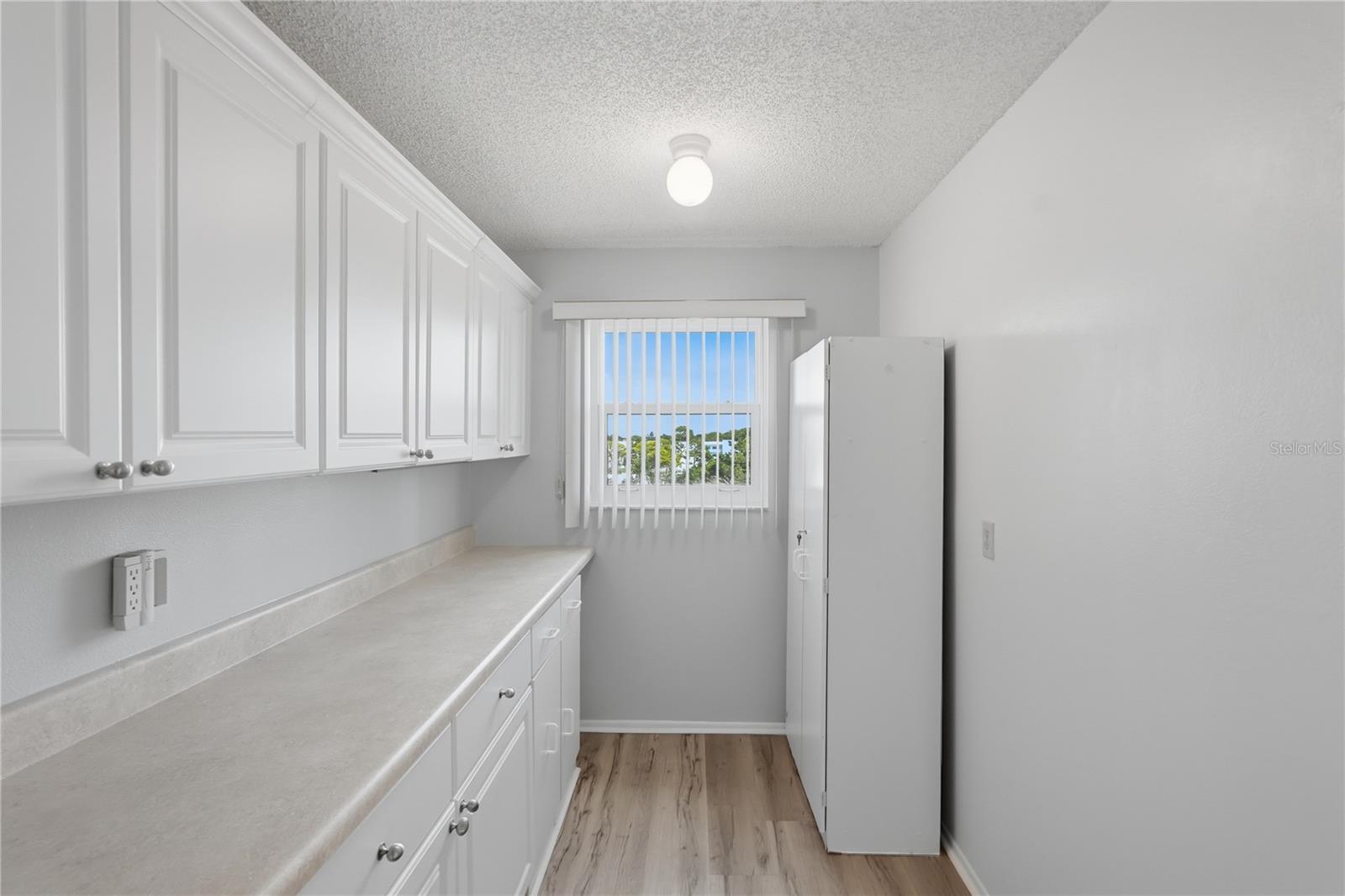 8174 TERRACE GARDEN DR N #507 — photo 27
