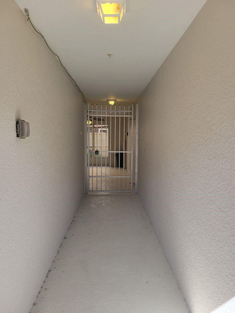 5525 WHITE MARLIN CT — photo 2