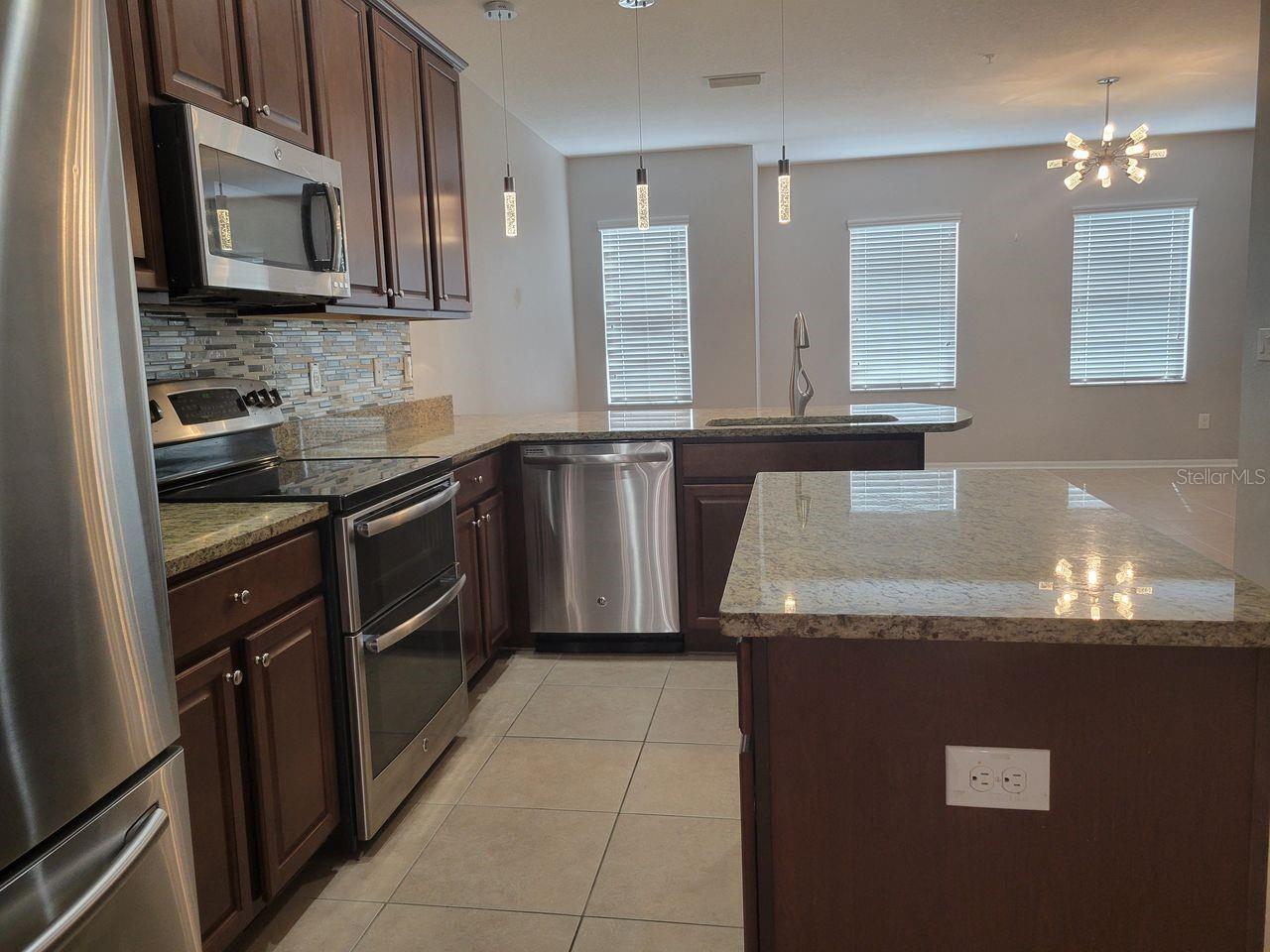 5525 WHITE MARLIN CT — photo 13