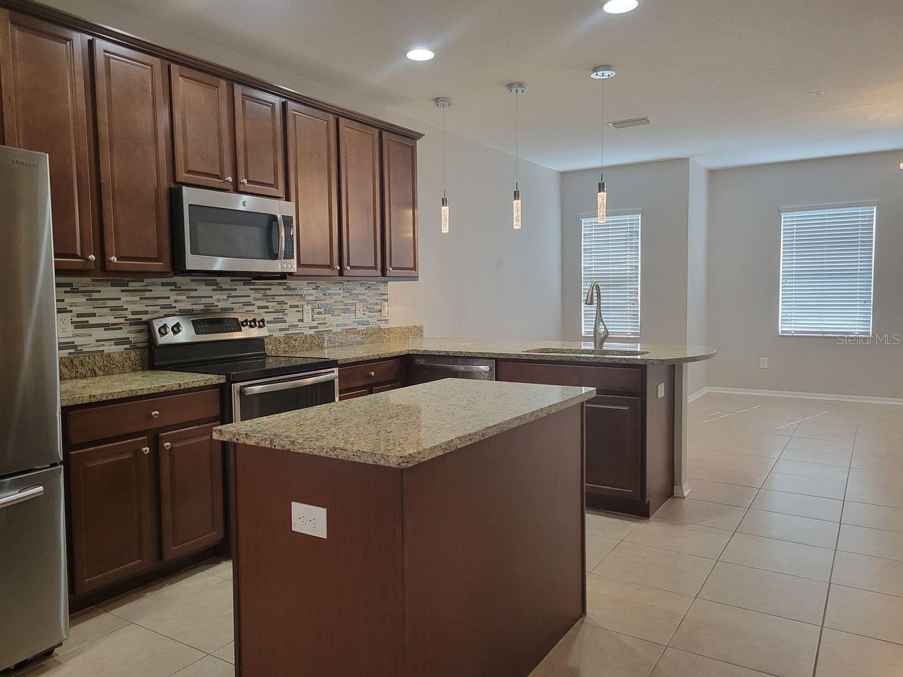 5525 WHITE MARLIN CT — photo 9