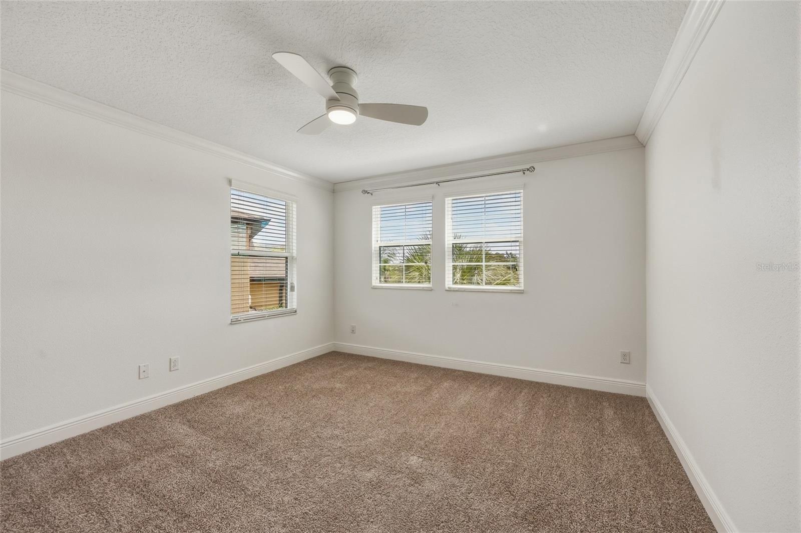 10702 PLEASANT KNOLL DR — photo 35
