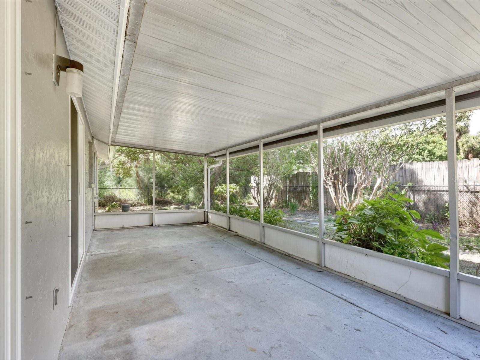 6002 FIREFLY LN — photo 34