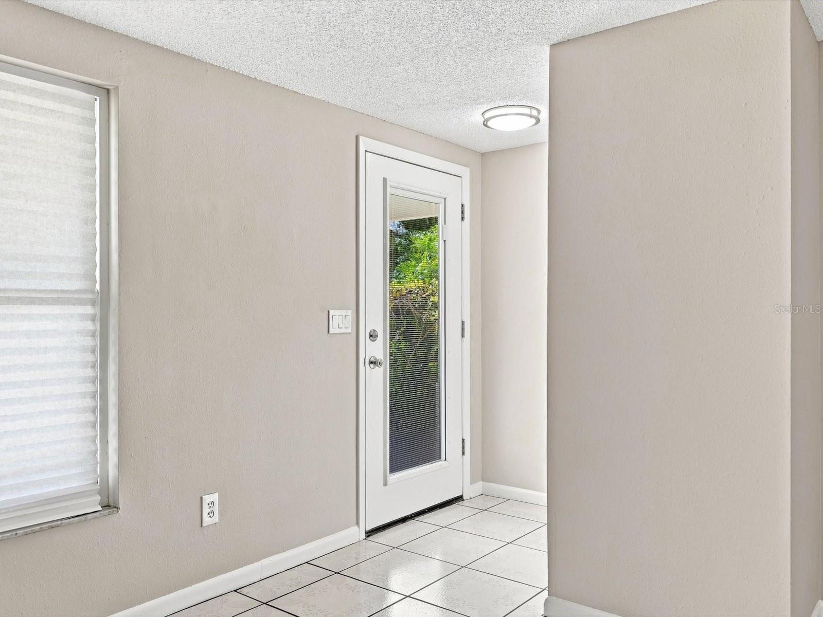 6002 FIREFLY LN — photo 30