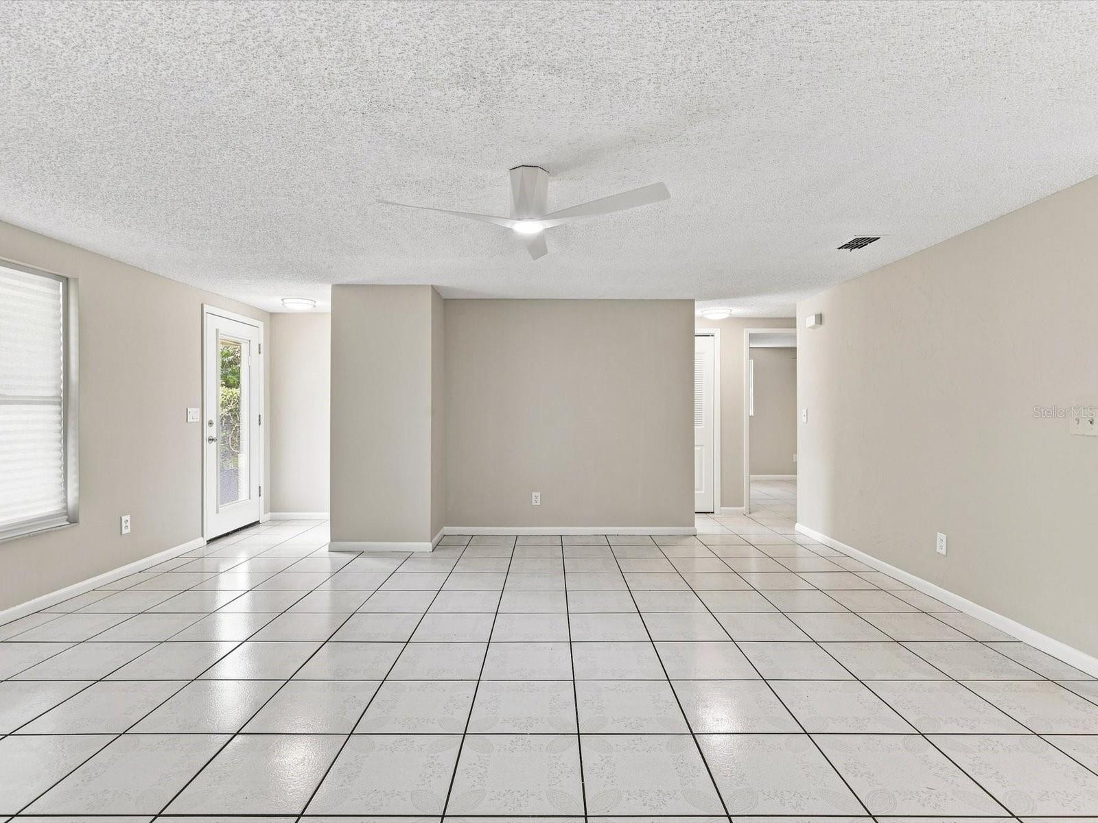 6002 FIREFLY LN — photo 22