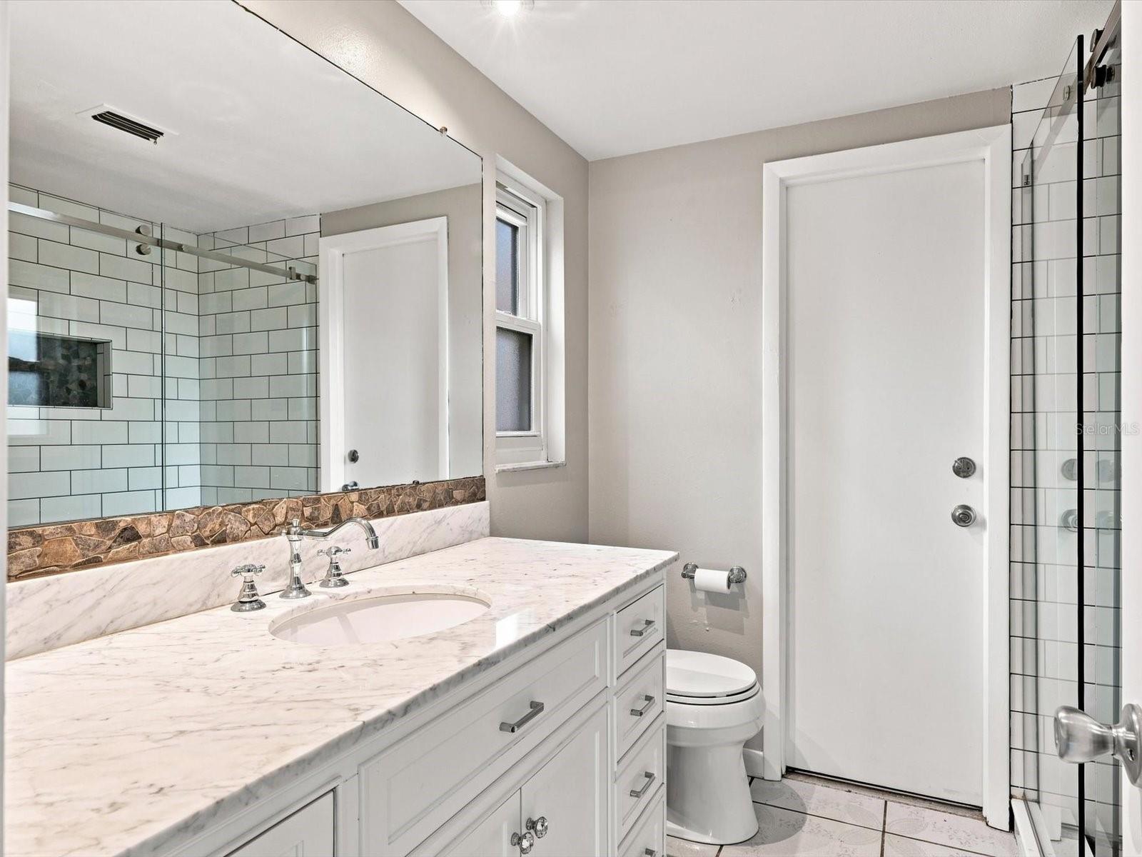 6002 FIREFLY LN — photo 8