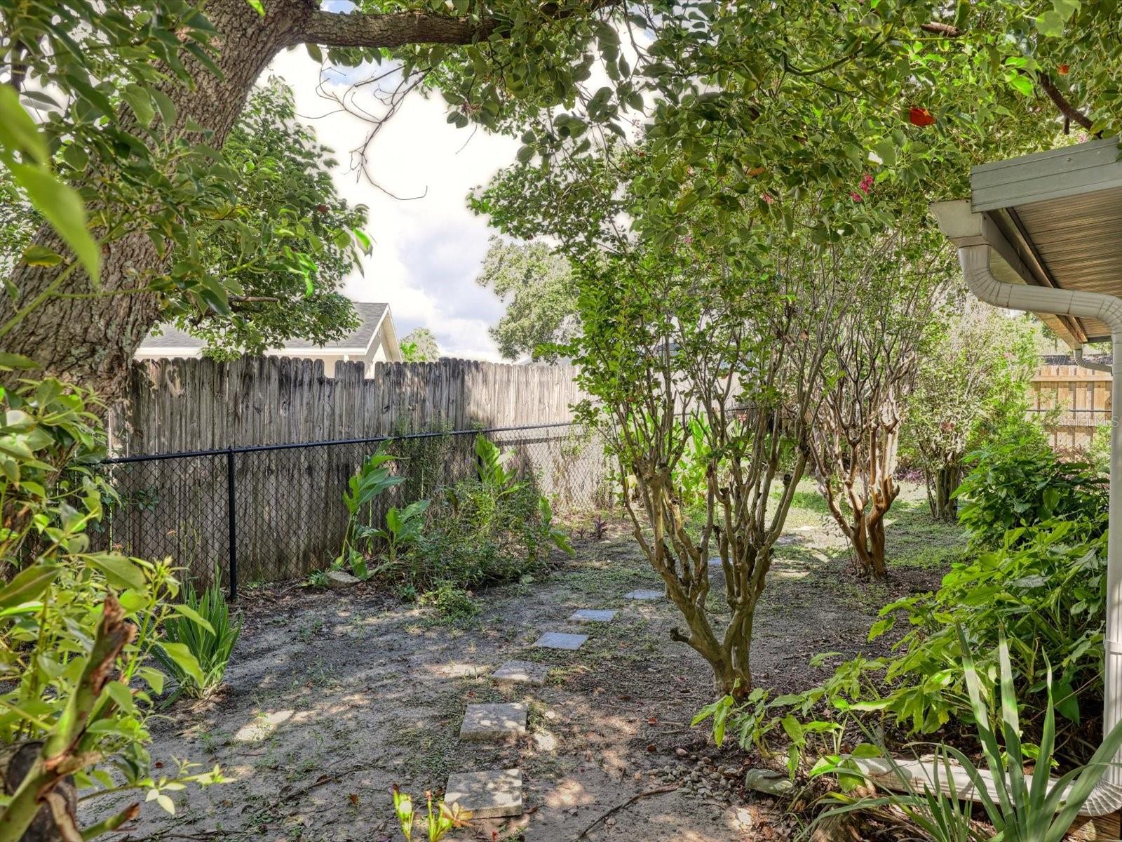6002 FIREFLY LN — photo 51