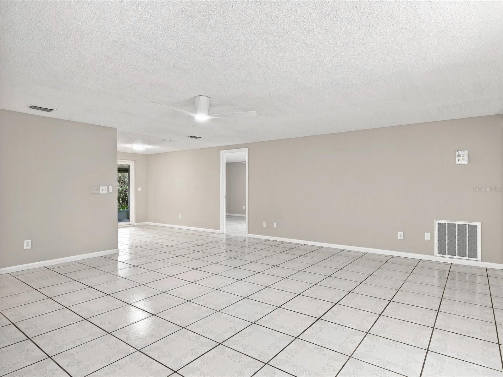 6002 FIREFLY LN — photo 26