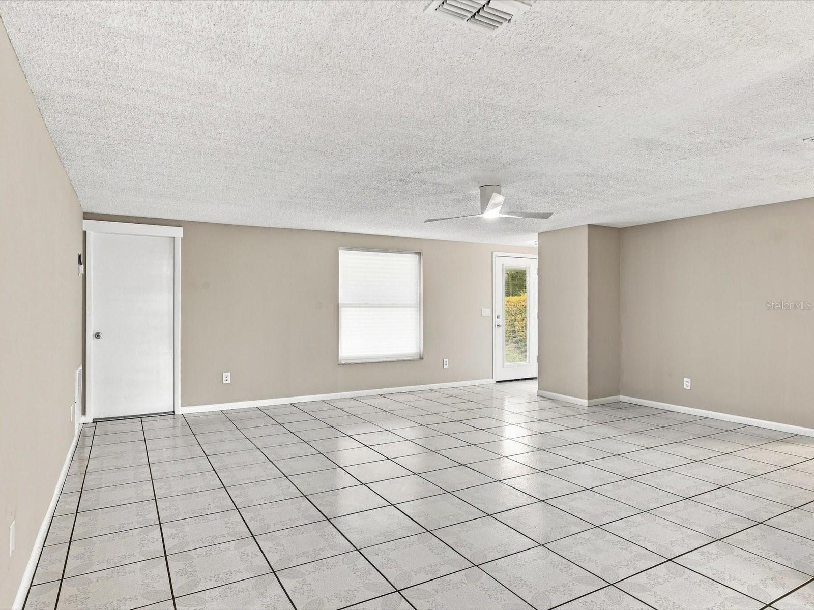 6002 FIREFLY LN — photo 20