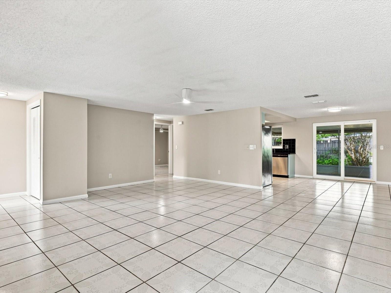 6002 FIREFLY LN — photo 15