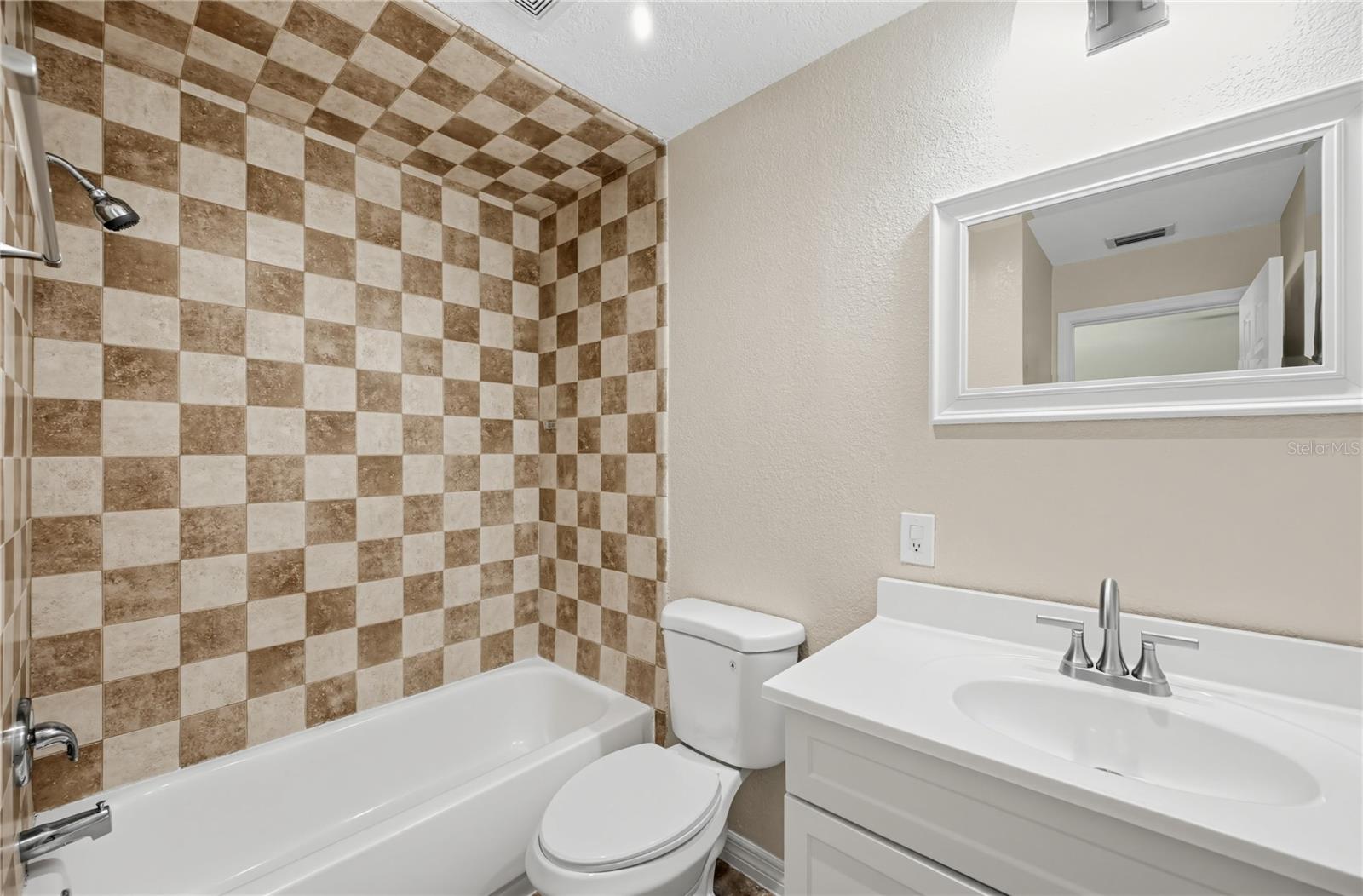 915 SEMINOLE BLVD — photo 21