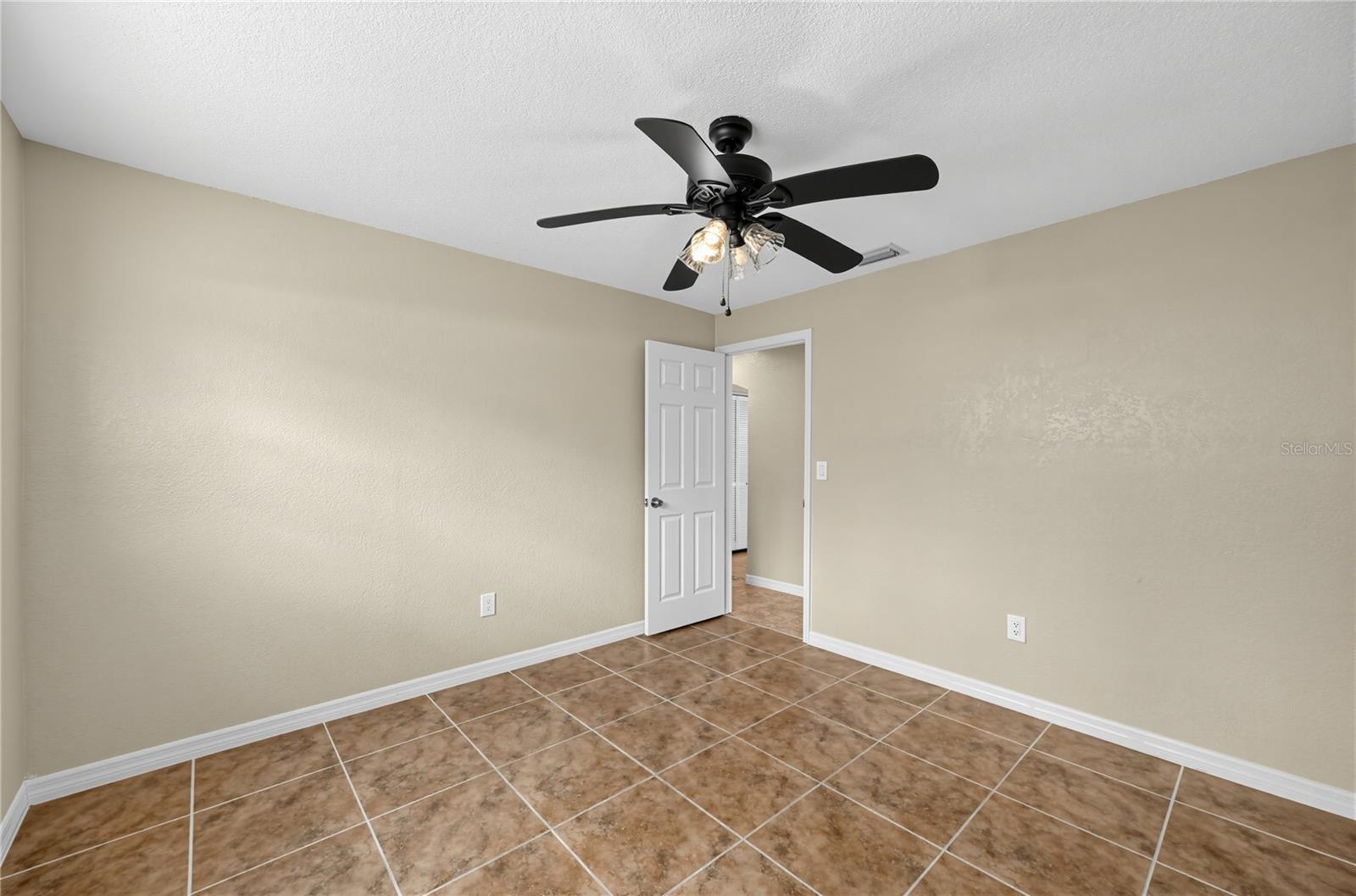 915 SEMINOLE BLVD — photo 17