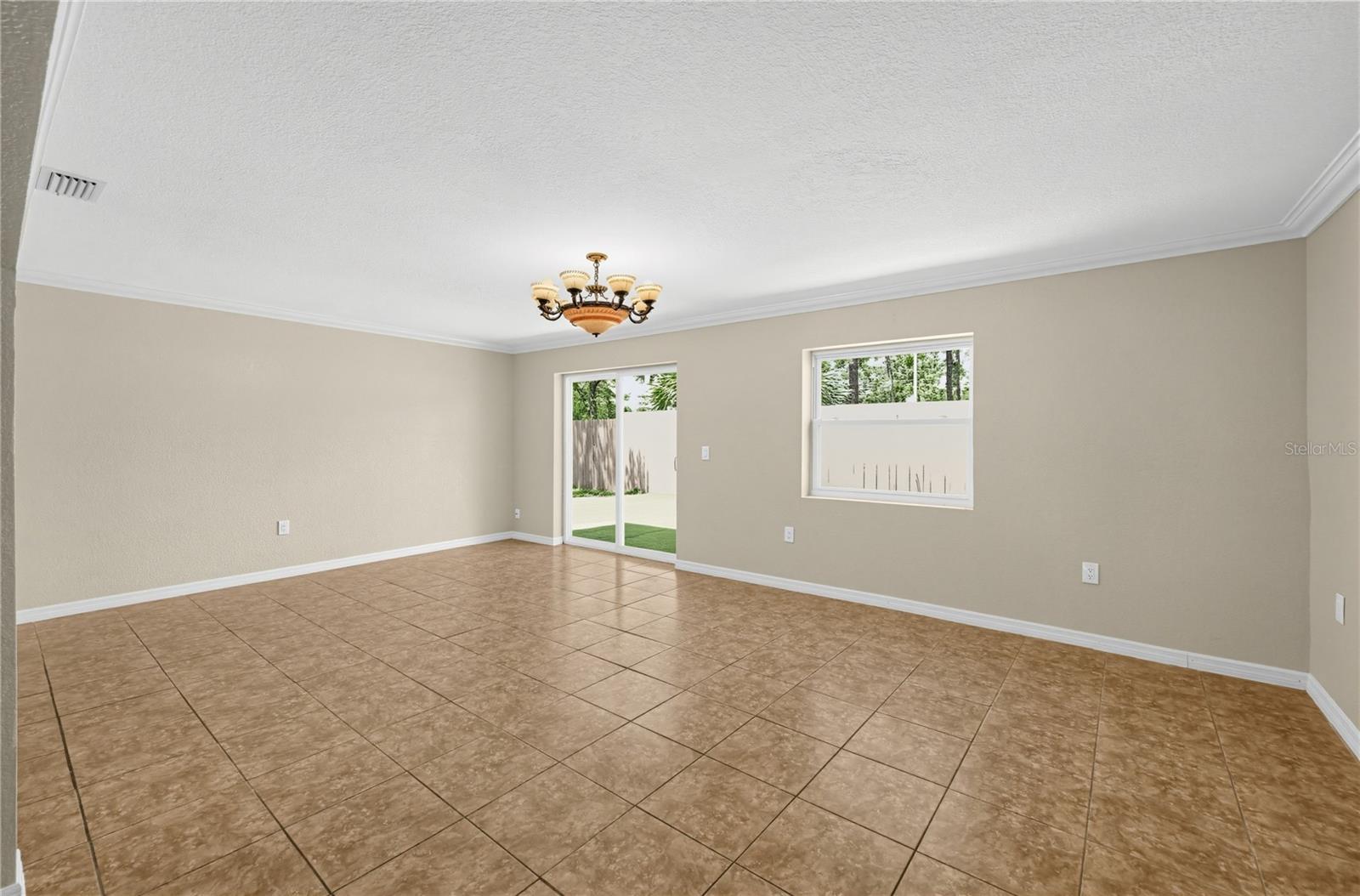 915 SEMINOLE BLVD — photo 8