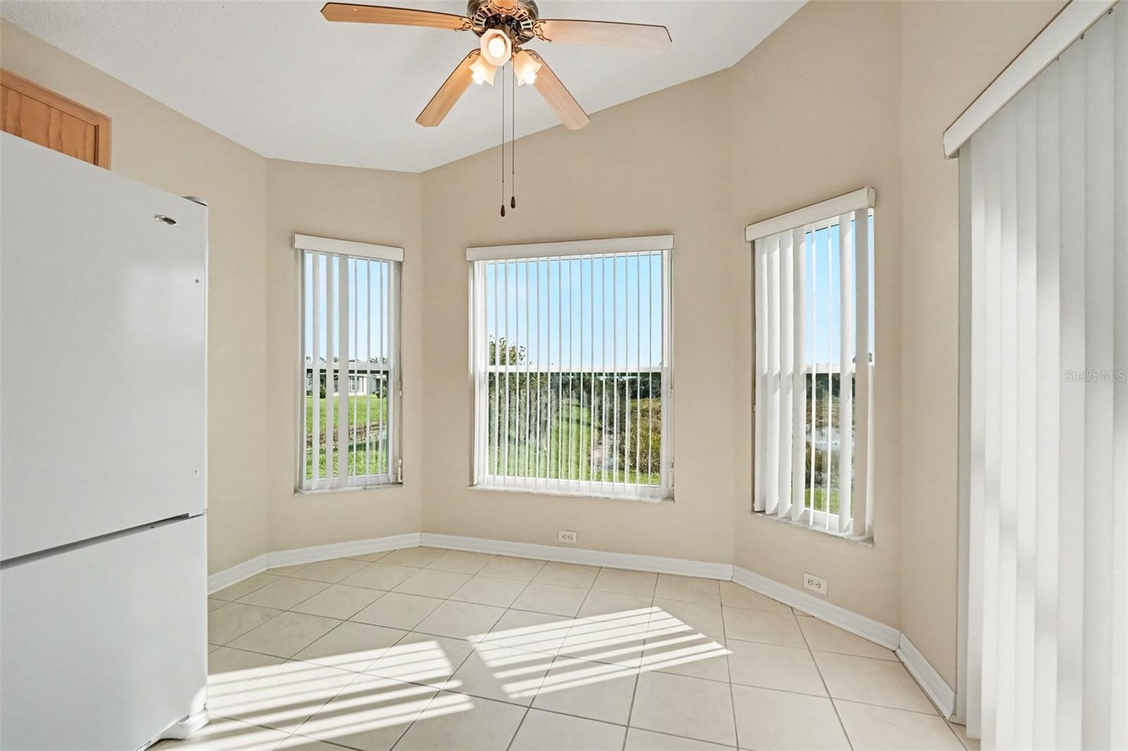 29548 WAGGLE DR — photo 15