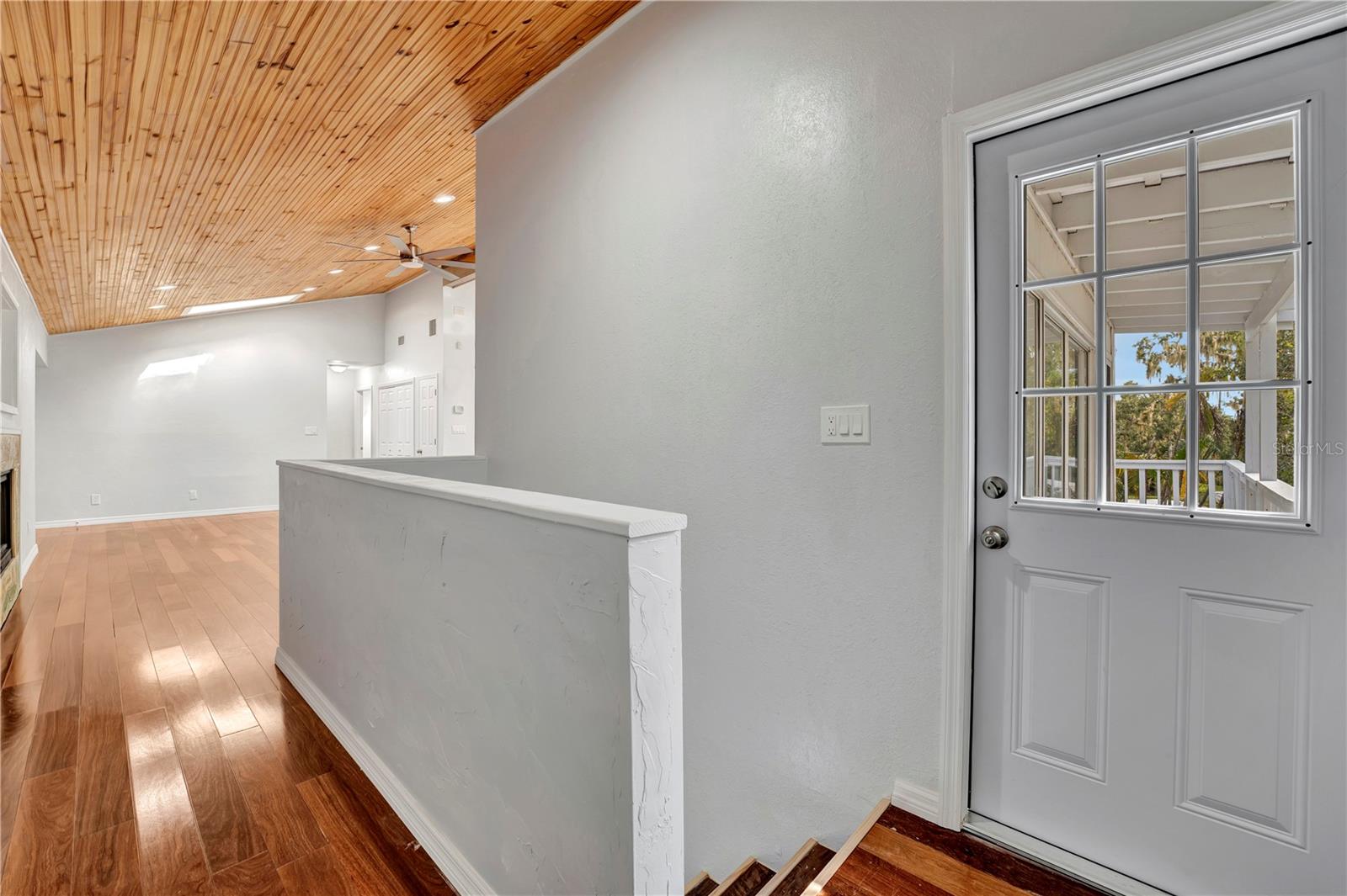 631 HARBOR AVE — photo 5