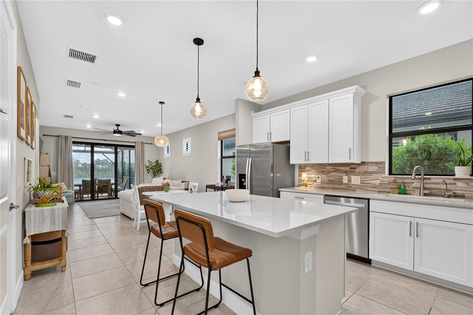 6204 FISH EAGLE CT — photo 2