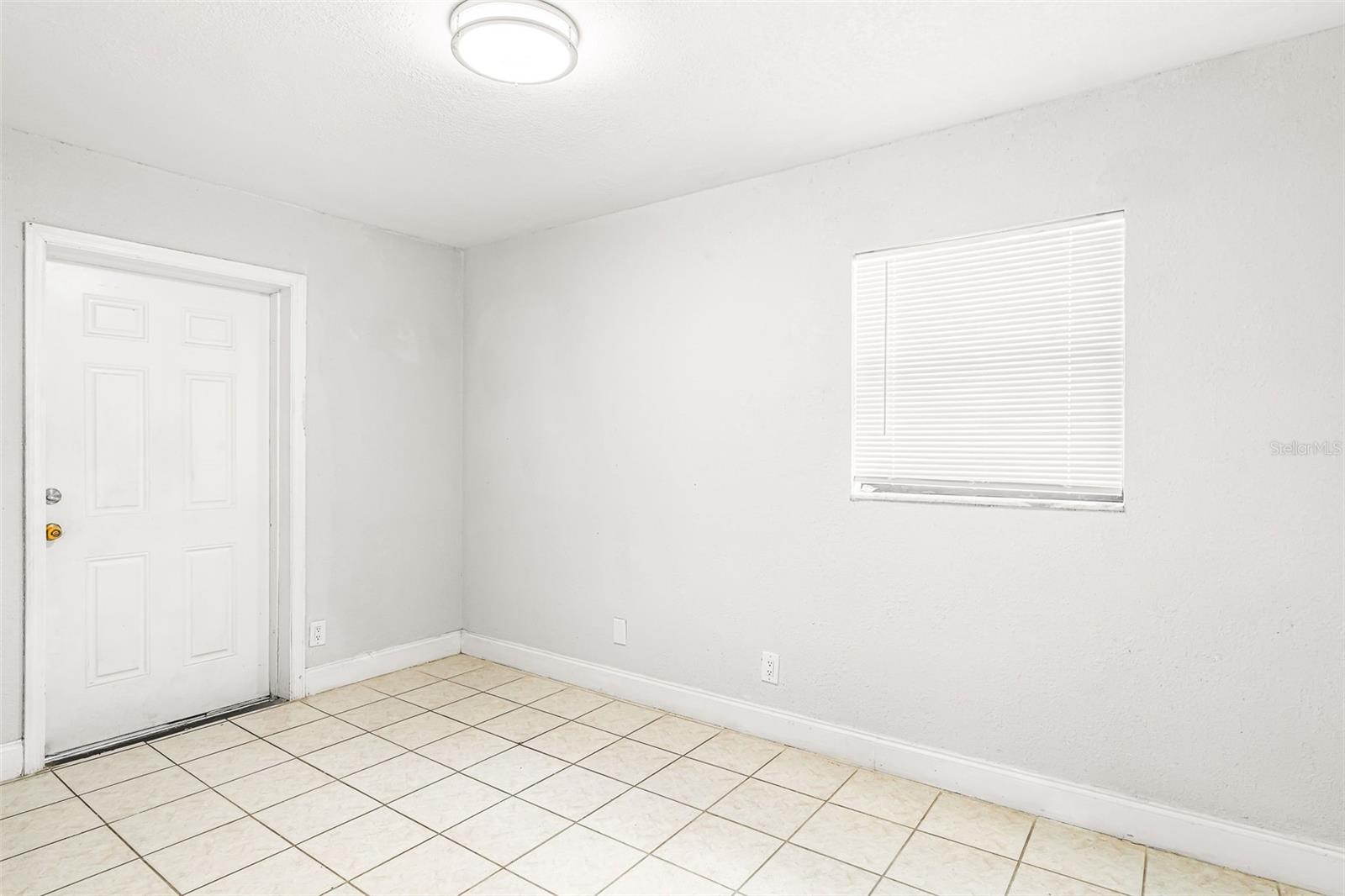 6524 LA MESA CIR — photo 12
