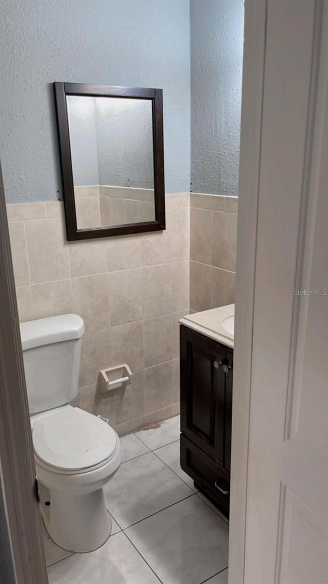 6524 LA MESA CIR — photo 30