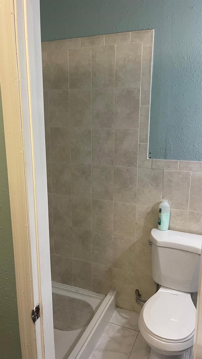 6524 LA MESA CIR — photo 32