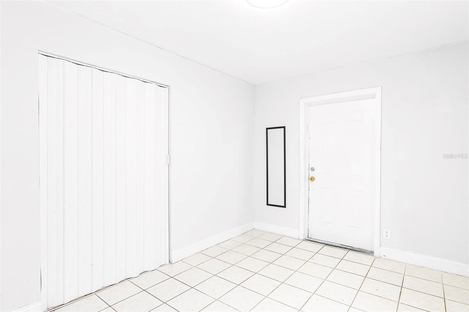 6524 LA MESA CIR — photo 13