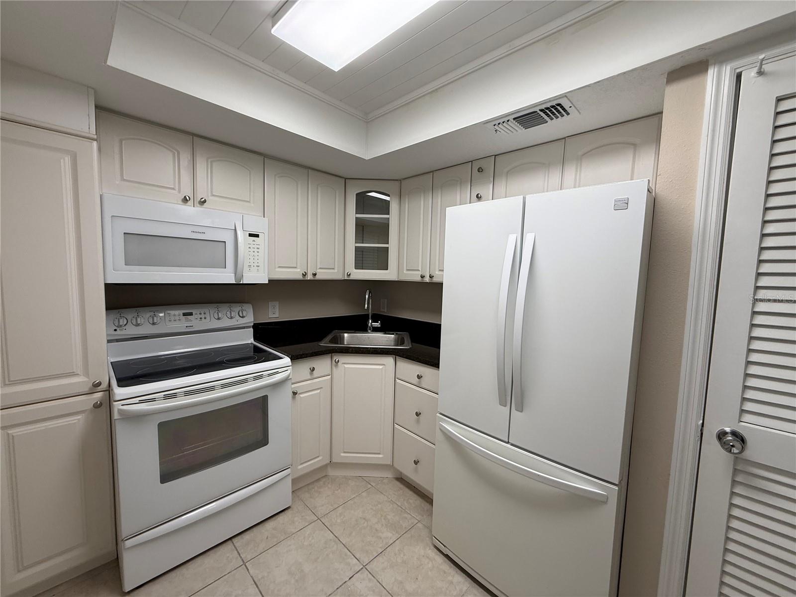 11700 PARK BLVD #106 — photo 16
