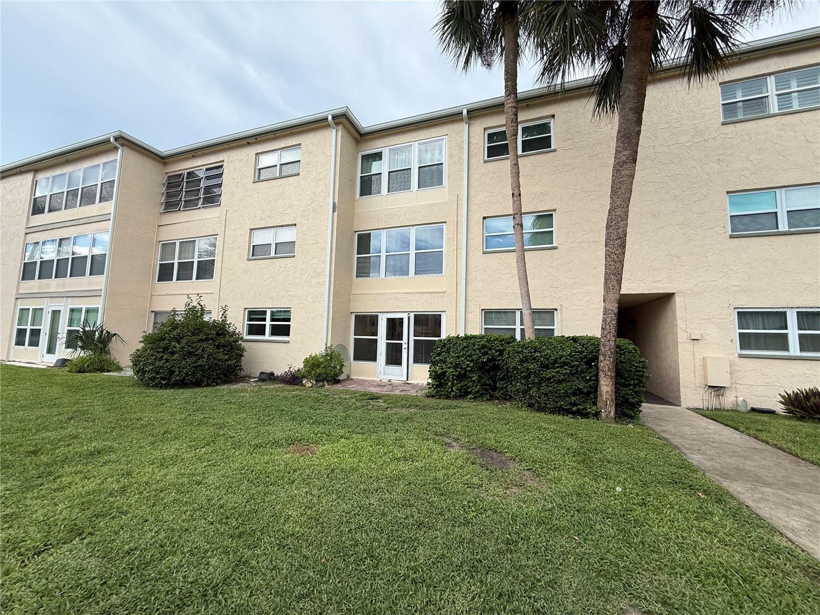 11700 PARK BLVD #106 — photo 9