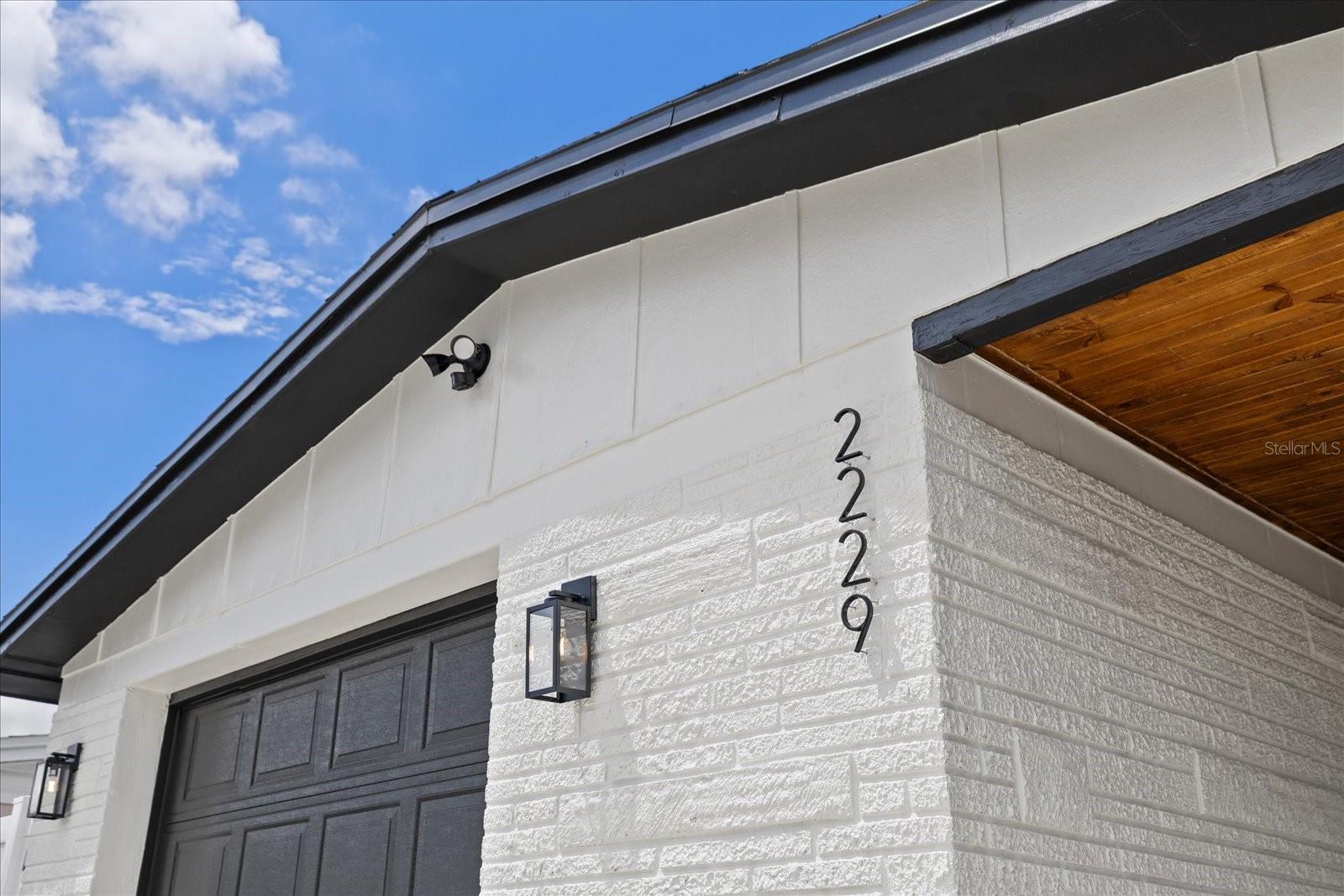 2229 ROSELAWN DR — photo 5