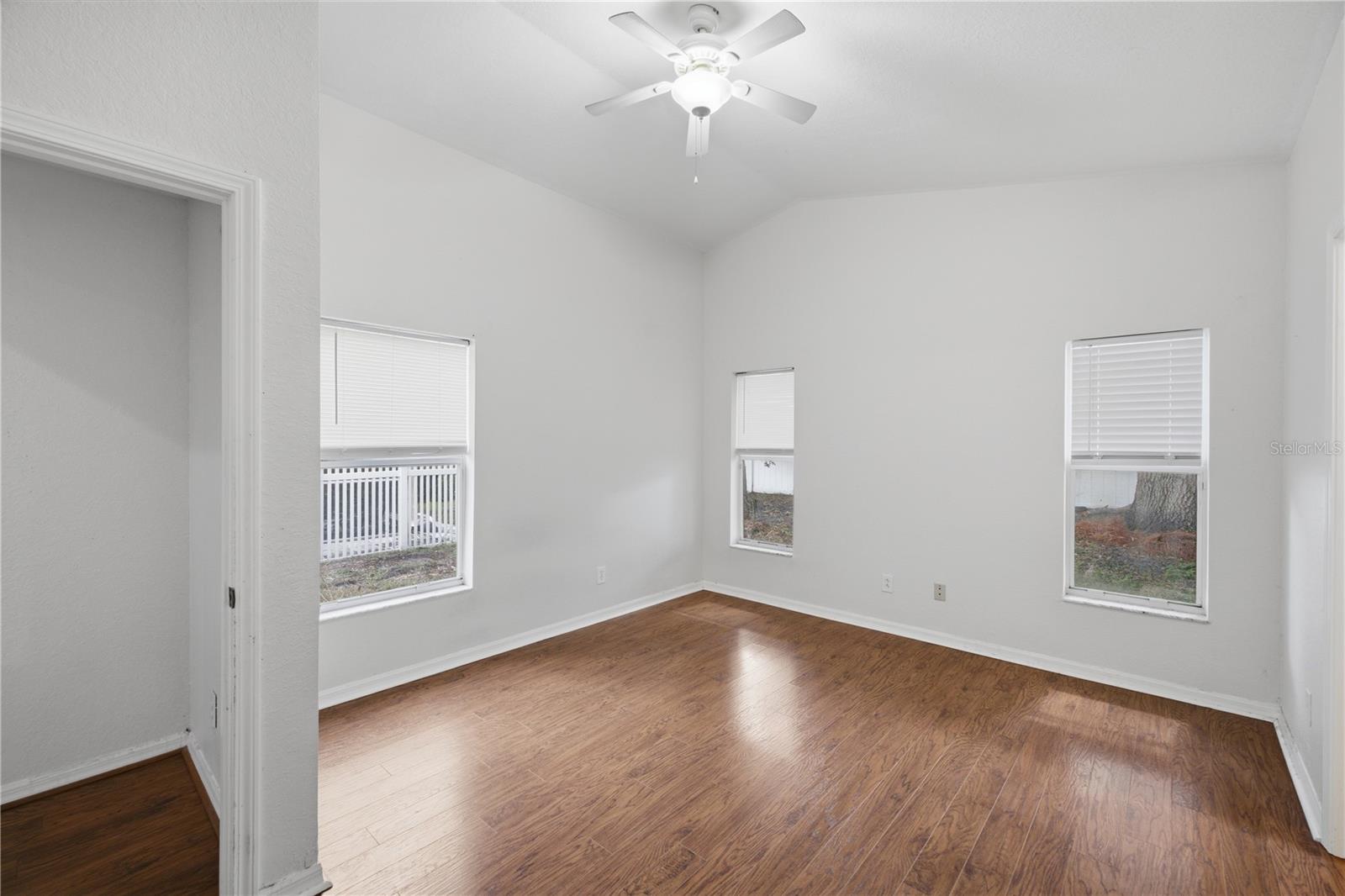 11426 BAY GARDENS LOOP — photo 12