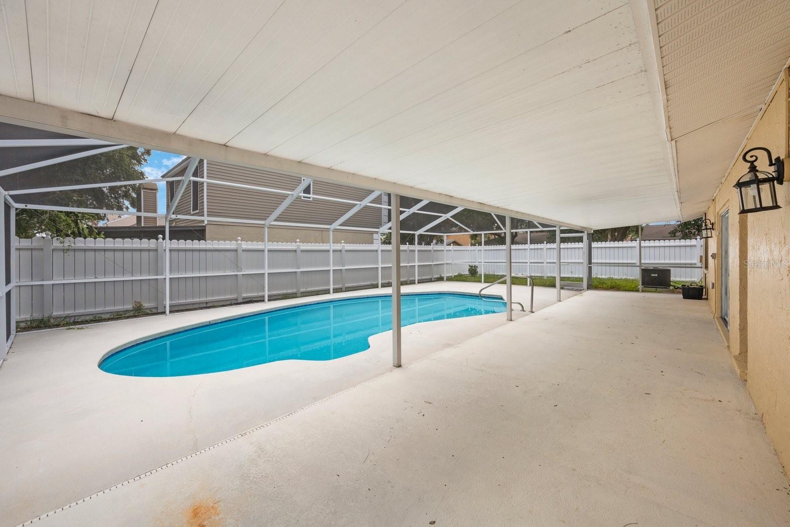 16132 COUNTRY CROSSING DR — photo 10